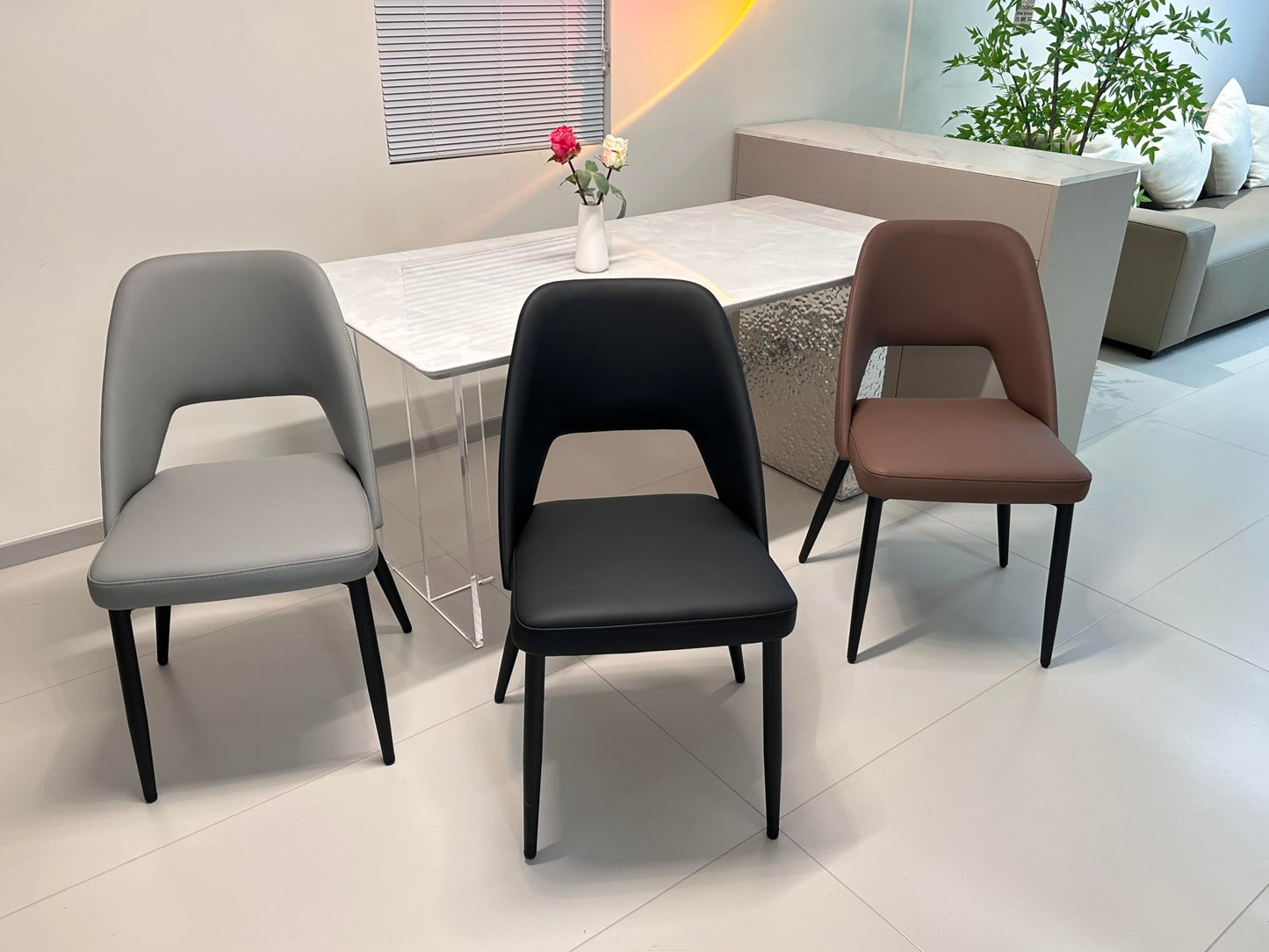 WilliamRock Deluxe Dining Chair: Luxurious Faux Leather, Sturdy Metal Legs, assembles in 5-8 Minutes. Ergonomic Comfort for Dining, Living Rooms, Studies, and Meeting Rooms (Black)