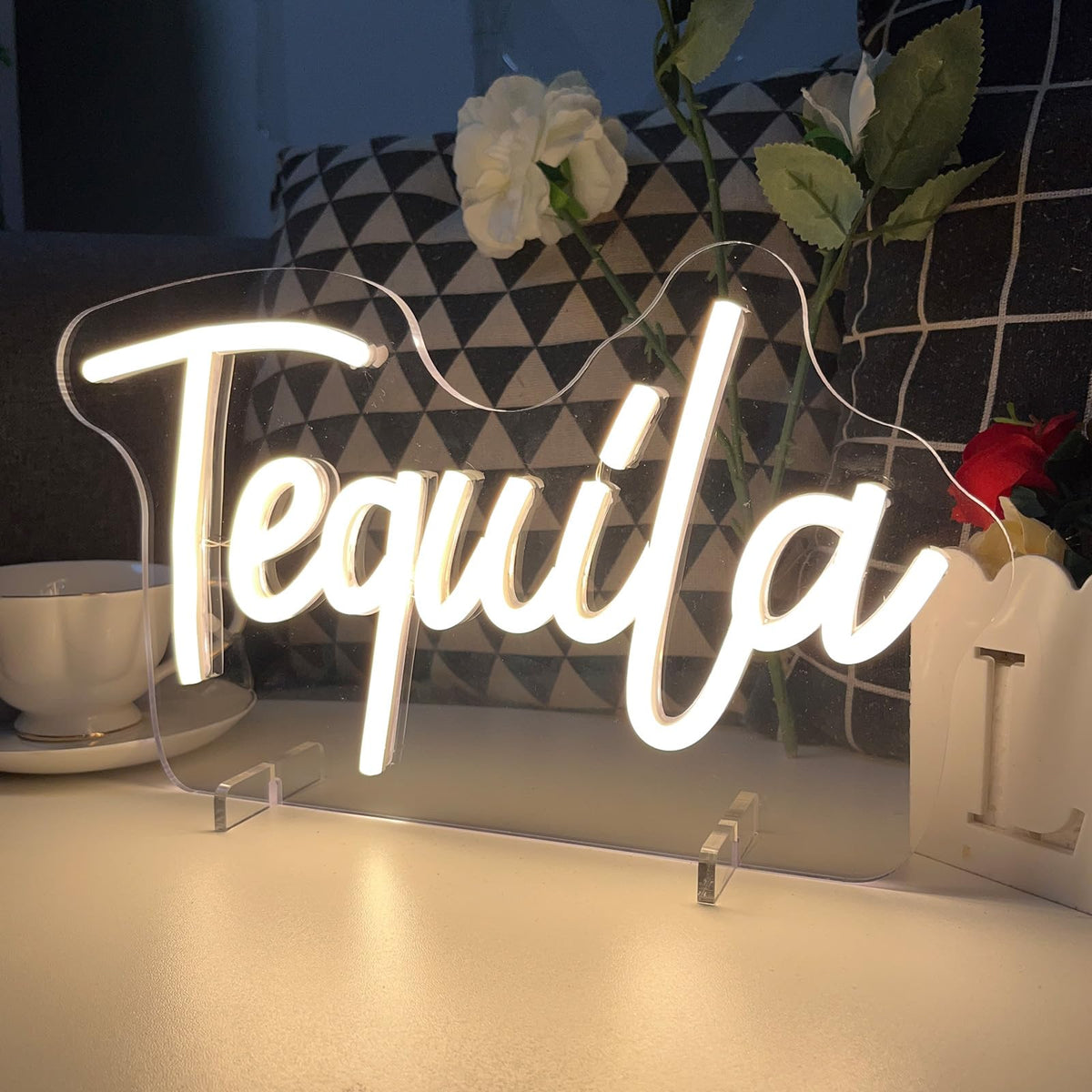 Tequila Table Number Neon Sign Desk Lamp Night Light Wedding Letter LED Neon Sign Wedding Table Decorations Neon Light Shop Bedroom Home Room Decor Christmas Party Warm White USB 30×16.8CM