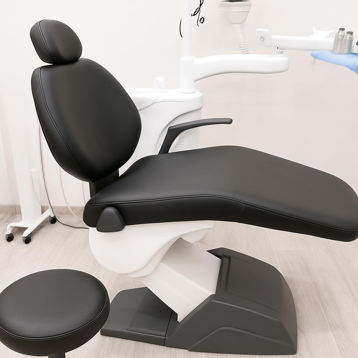 4Pcs/Set Protective Dental Chair Covers PU Leather Waterproof Elastic Seat Cover Headrest Backrest Round Cushion Protection Reusable Washable Wipeable Dentist Office Equipment Upholstery Case (Black)
