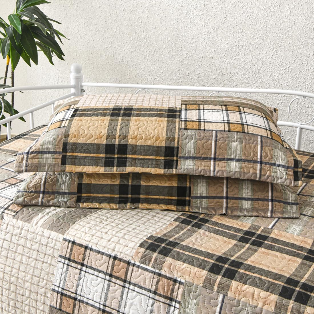 Jarson 3 Pcs Plaid Daybed Cover Set Twin Size Brown Beige Sofa Cover Double Side Bed Set Classic Patchwork Bedding Sets Daybed Quilt Set with Pillow Shams