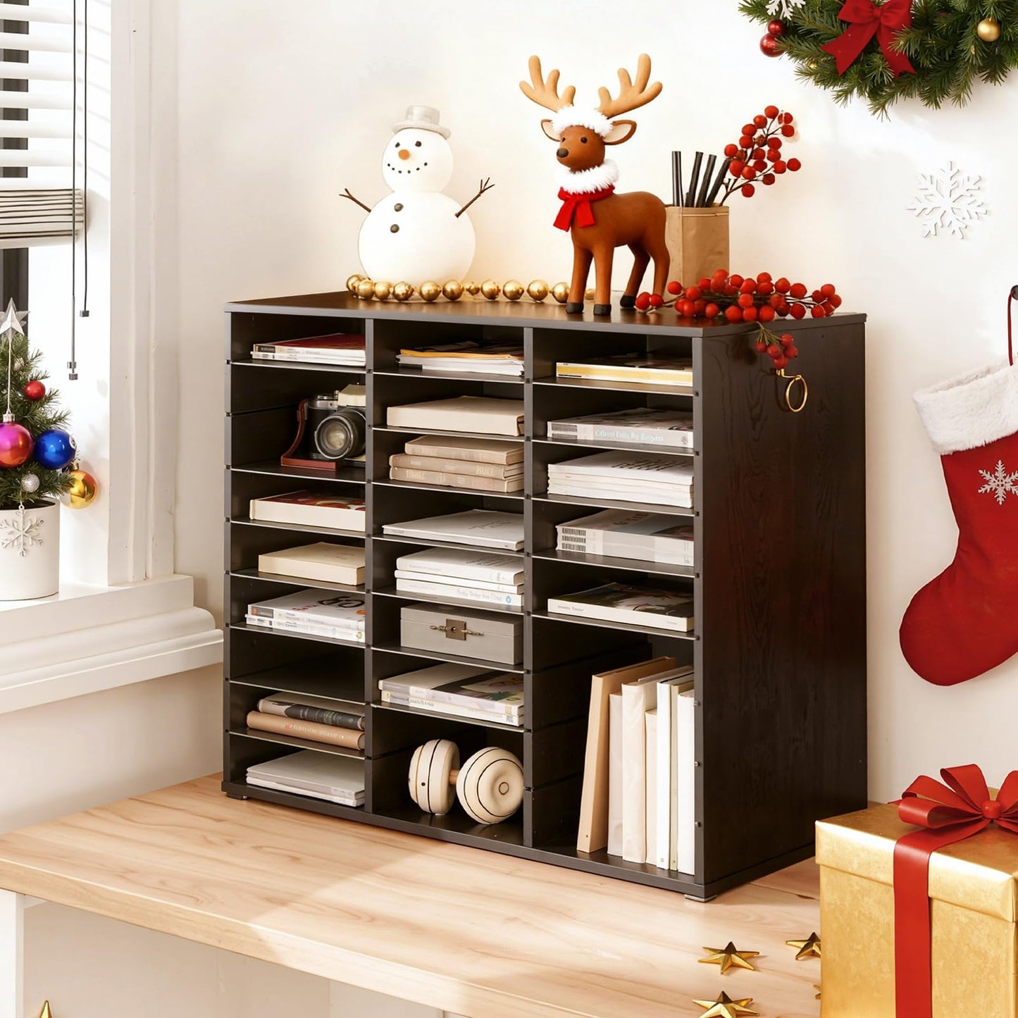 HOOBRO Literature Organizer, 27 Compartments Wooden Mail Organizer, Countertop Literature Sorter with Adjustable Shelves for Home, Office, School, Student Mailbox for Classroom, Black BK27WF01