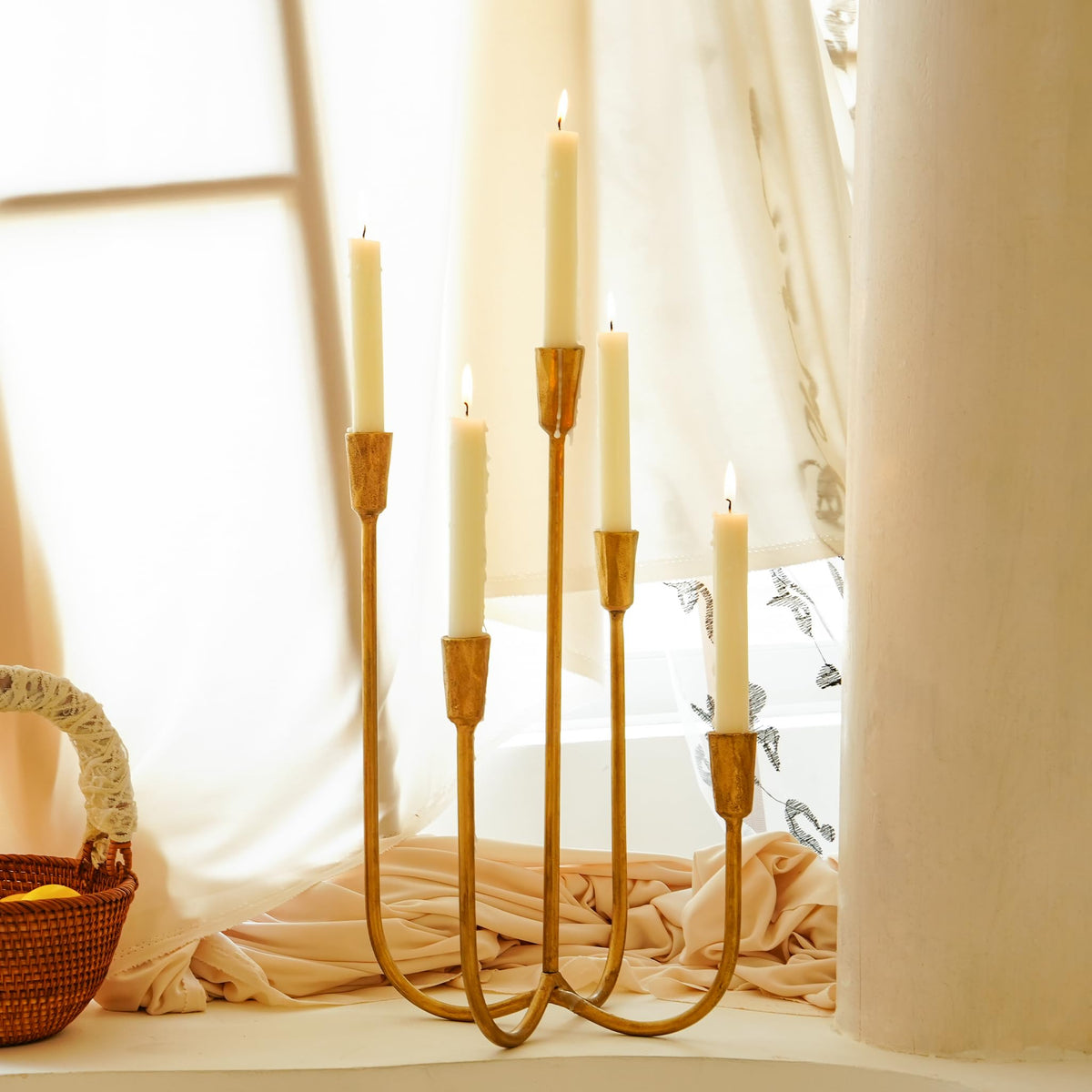 Cast Iron Candelabra 5-Taper Candle Holders, Golden Metal Candlestick Holders Tabletop Candles Stand, Decorative Table Centerpieces Mantel Decor, Antique Brass