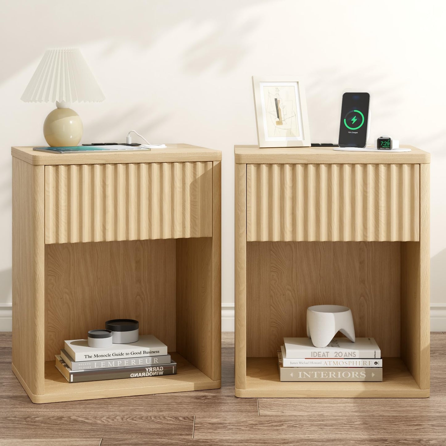 Fluted Nightstands Set of 2 w/Charging Station, Wooden End Table Bed Side Table with Curved Drawer, Mid Century Modern Fluted Night Stand with Rounded Edge for Bedroom, Living Room Sofa, Nature Oak