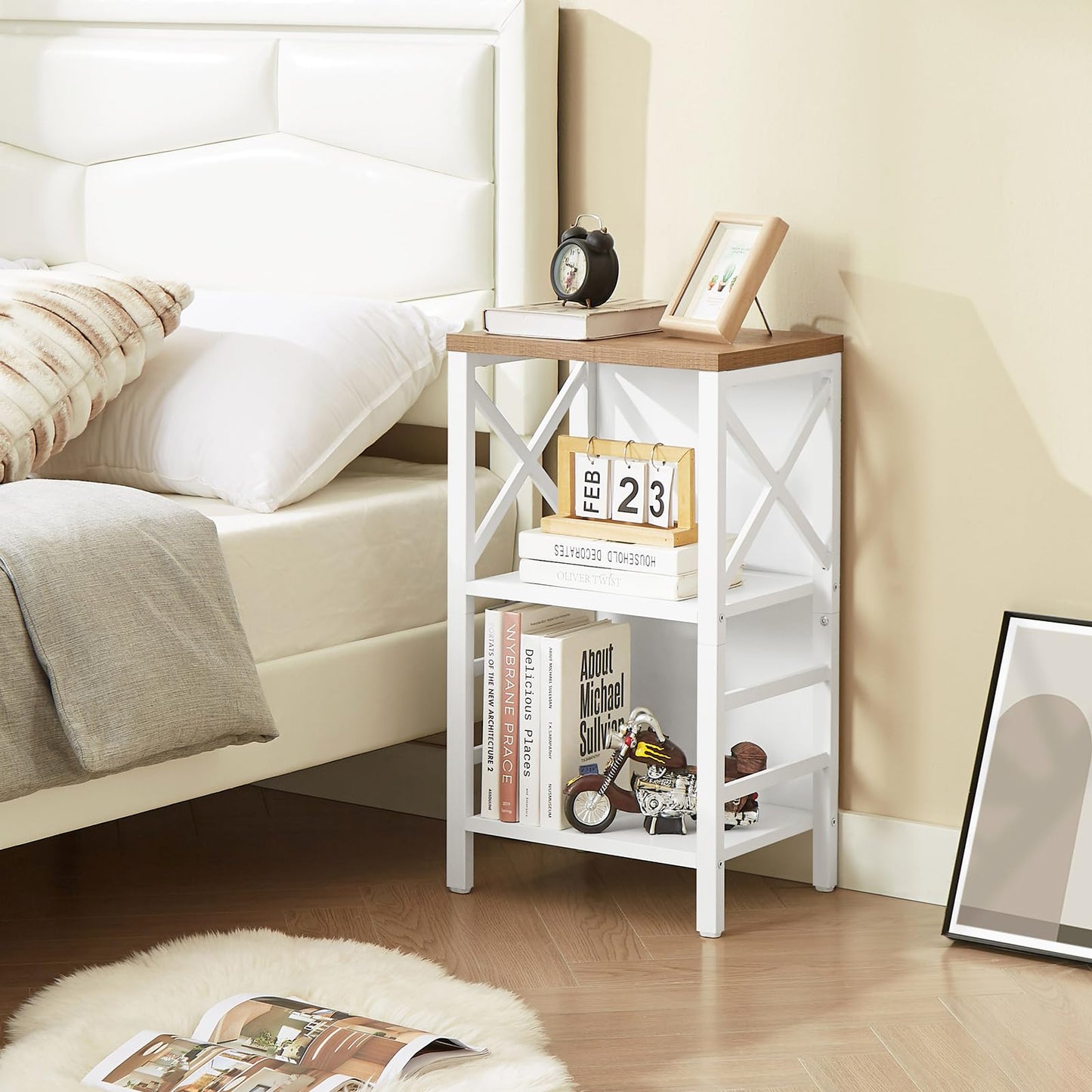 MNEETRUNG Small Bookshelf,3 Tier Industrial Bookcase with Metal Frame and Backboard,Low White Book Shelf,Book case for Small Spaces,Living Room,Bedroom and Home Office