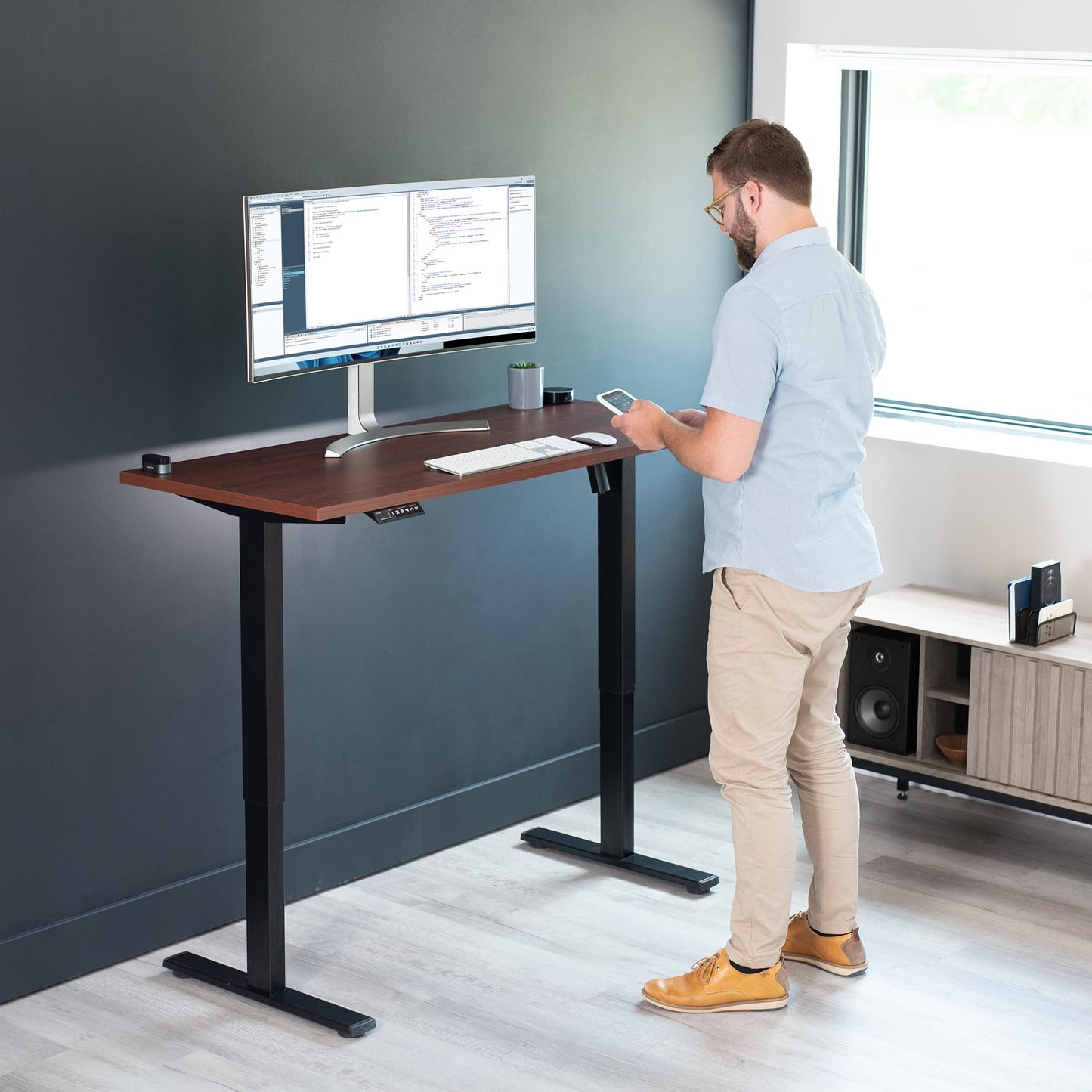 VIVO 55 x 24 inch Universal Solid One-Piece Square Corner Table Top for Standard and Sit to Stand Height Adjustable Home and Office Desk Frames, Dark Walnut, DESK-TOP55D-S