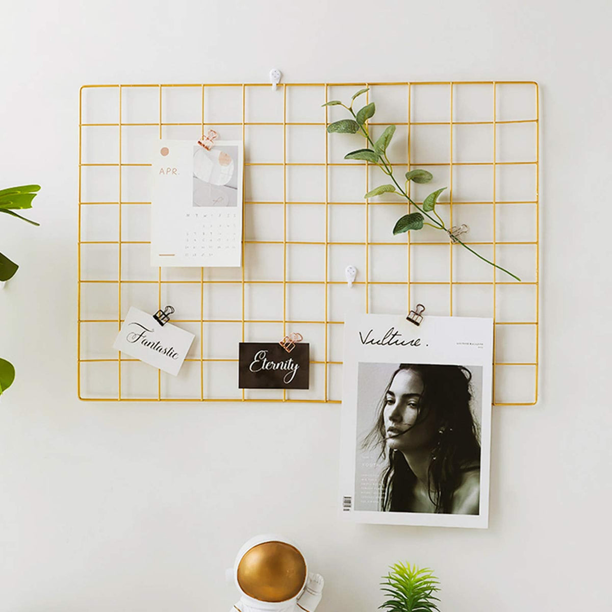 GBYAN 2 Pack Large Wall Grid Panels with Light and Clips, Photo Display Board, Picture Frame Collage Board, Wire Grid Wall Panel Room Decoration,Dark Gold