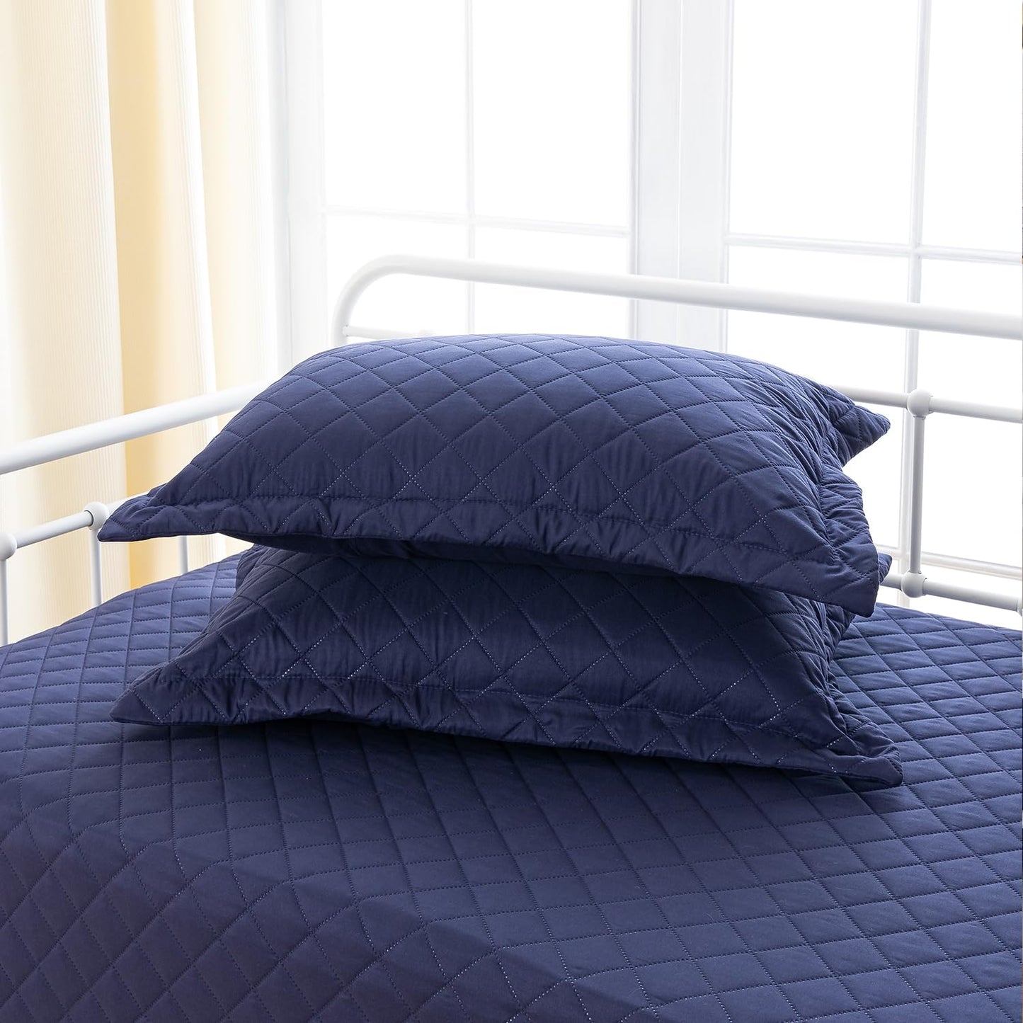 Feyocn 5-Piece Daybed Cover Set Navy Blue Twin Cozy Daybed Bedding Sets for All Season Lightweight Daybed Comforter Bedspread, Geometric Print Day Bed Cover for Twin Bed with 4 Pillow Shams,39"x75"