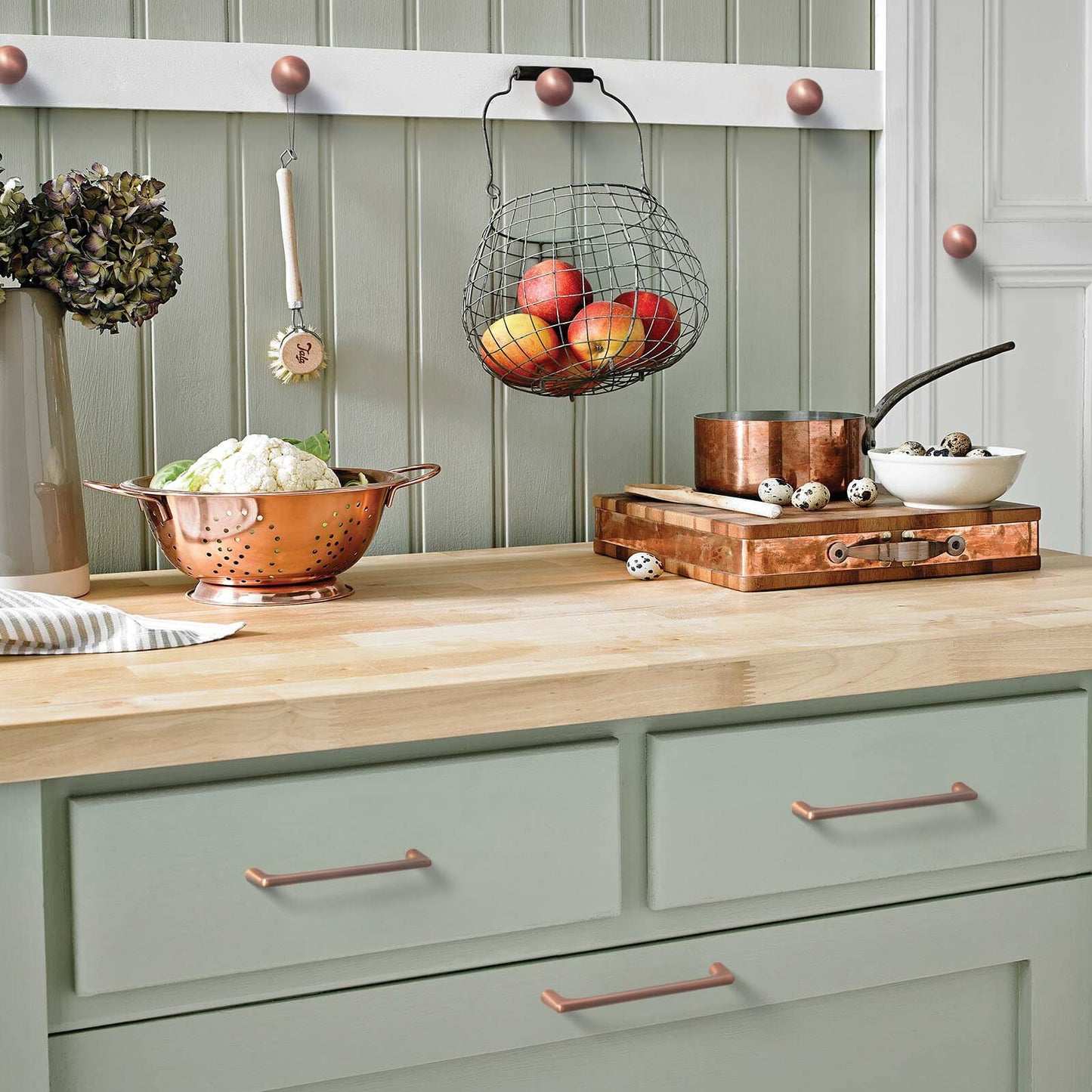 Goo-Ki Brushed Copper Cabinet Pulls with 5''Hole Centers,Modern Style Zinc Alloy Cabinet Handles for Dresser,Wardrobe,Cupboard- 6 Pack