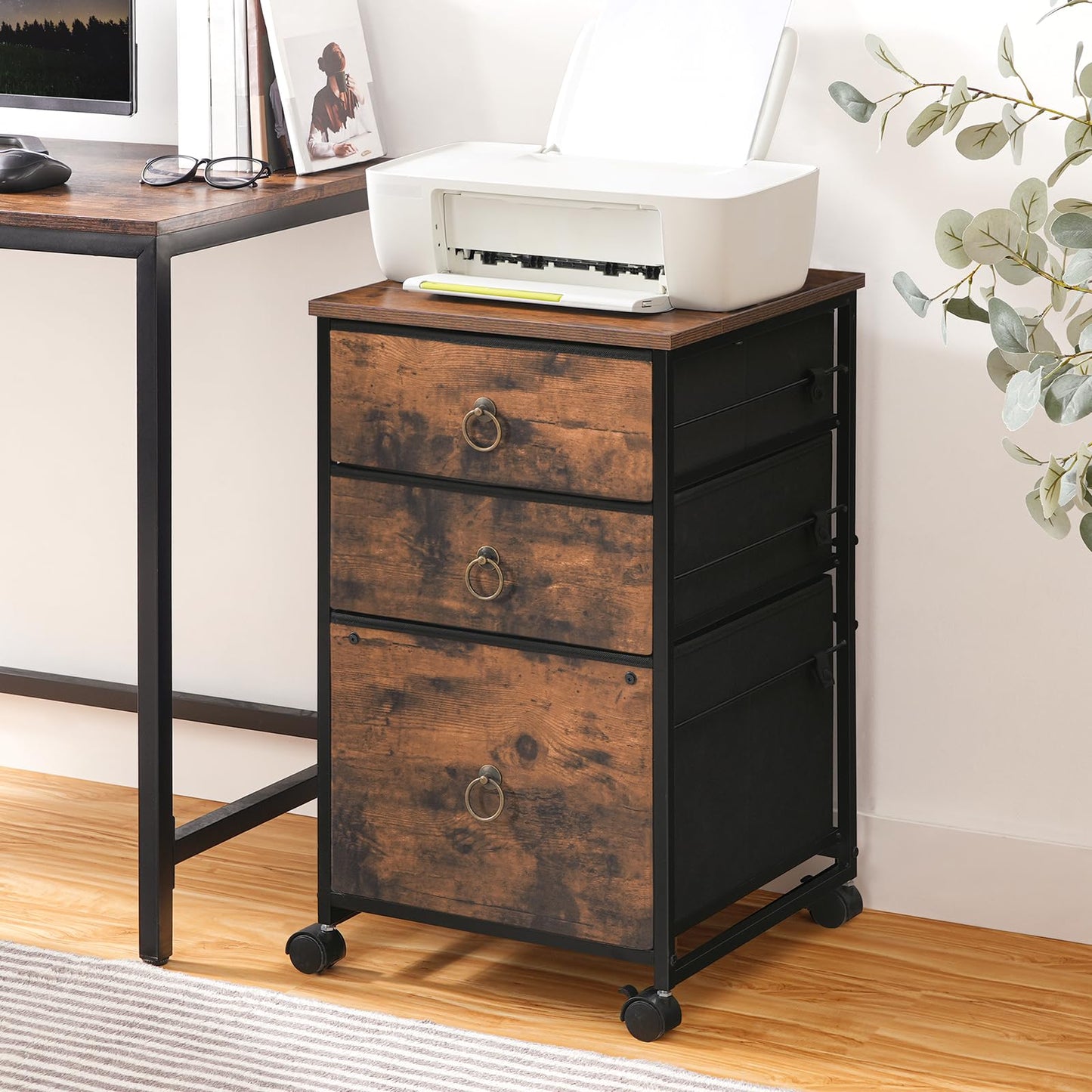 HOOBRO 3 Drawer Mobile File Cabinet, Computer Desk, Home Office Desk with Power Outlet for Study Room, Home Office, Easy to Assemble, A4/Letter Sized, Nonwovens Drawer, Rustic Brown BF30WJ01-BF40UDN01