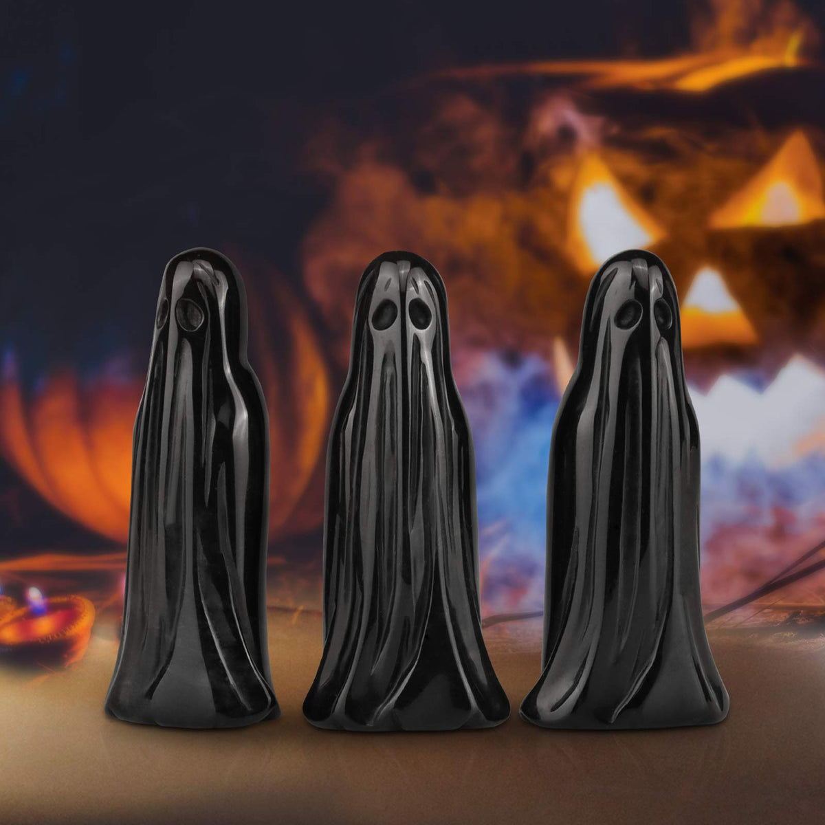 Artistone 3.0" Black Obsidian Halloween Crystal Ghost Carving Statue Figurine Hand Carved Gemstone Ghost Collectibles Sculpture Stone for Carnival Party Decoration with Gift Box