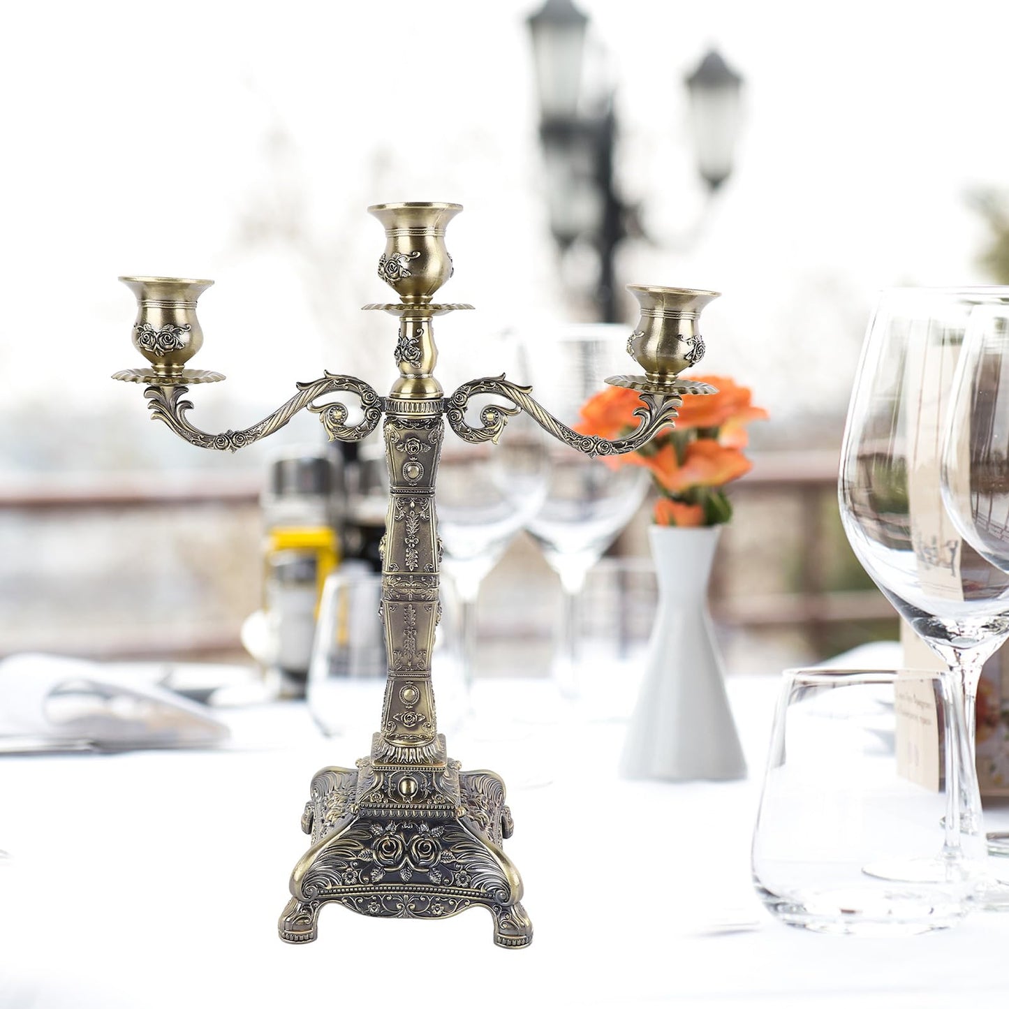 Tyenaza Metal Candelabra, European Style Retro Candlestick Holder Romantic Candle Holder Decoration Elegant Candle Stand for Wedding Dining Table Christmas Party Home Decoration (Bronze - 3 Heads)