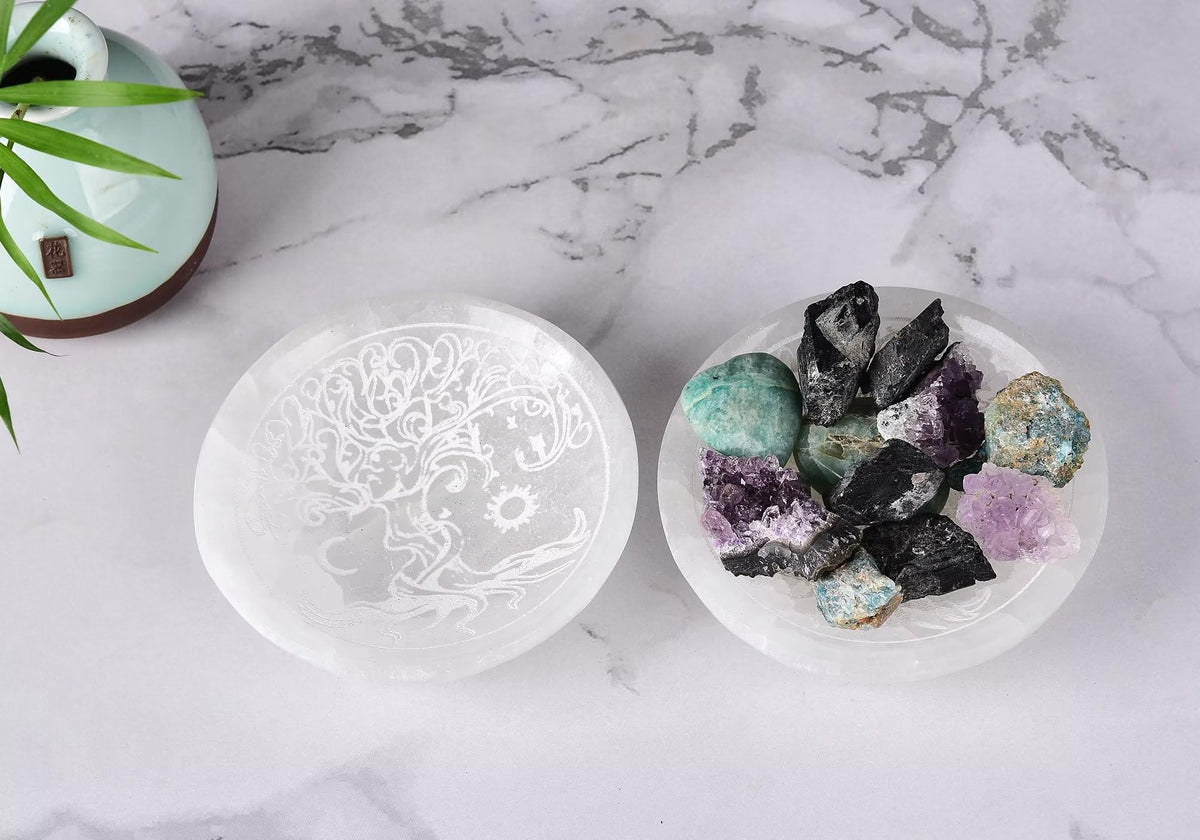 AMOYSTONE Natural Selenite Charging Bowl with Tree of Life Engraving 3.5-4'' Energy Cleansing Crystal Plate for Healing Meditation and Spiritual Home Decor