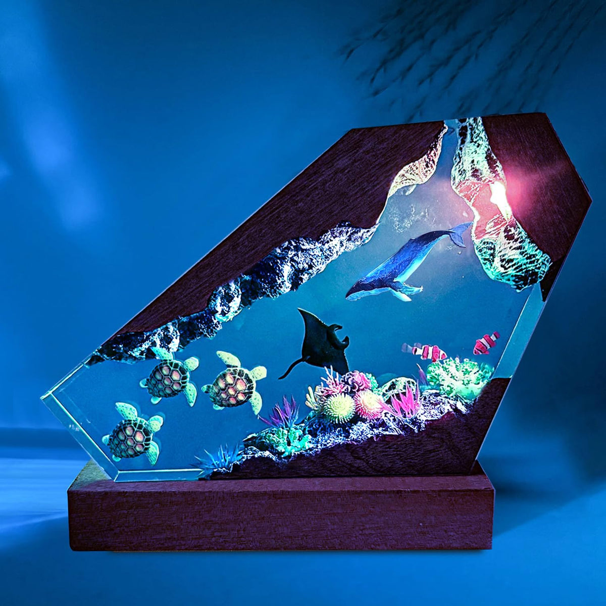 Humpback Whale Resin Ocean Lamp, Handmade RGB Resin Night Light for Home Office Decor,Turtles Gifts for Women, Ocean Lover Collectibles, Unique Gifts for Mom,Holiday Gift for Him & Her (S 6"x4")