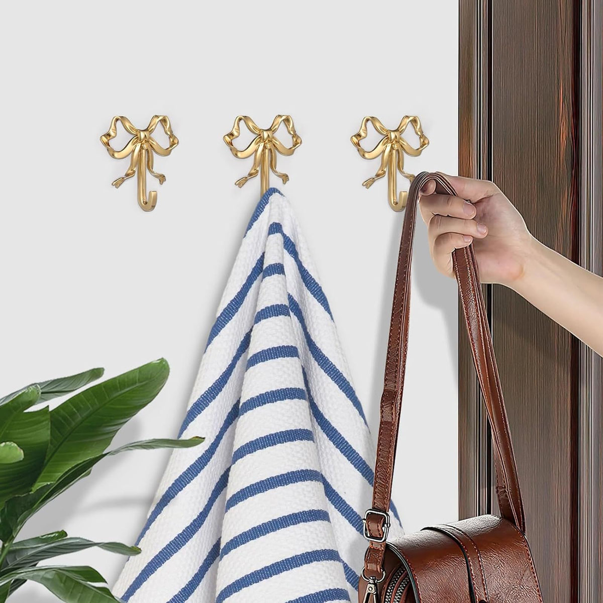 ZMHKJZDQ 2PCS Brass Bow Wall Hooks Gold Bow Wall Hooks Bow Wall Hook for Hallway Kitchen Hang Coats Keys Towels Bags Umbrellas Bathroom Living Room Kitchen Christmas Wall Decor Birthday Gift (Large)