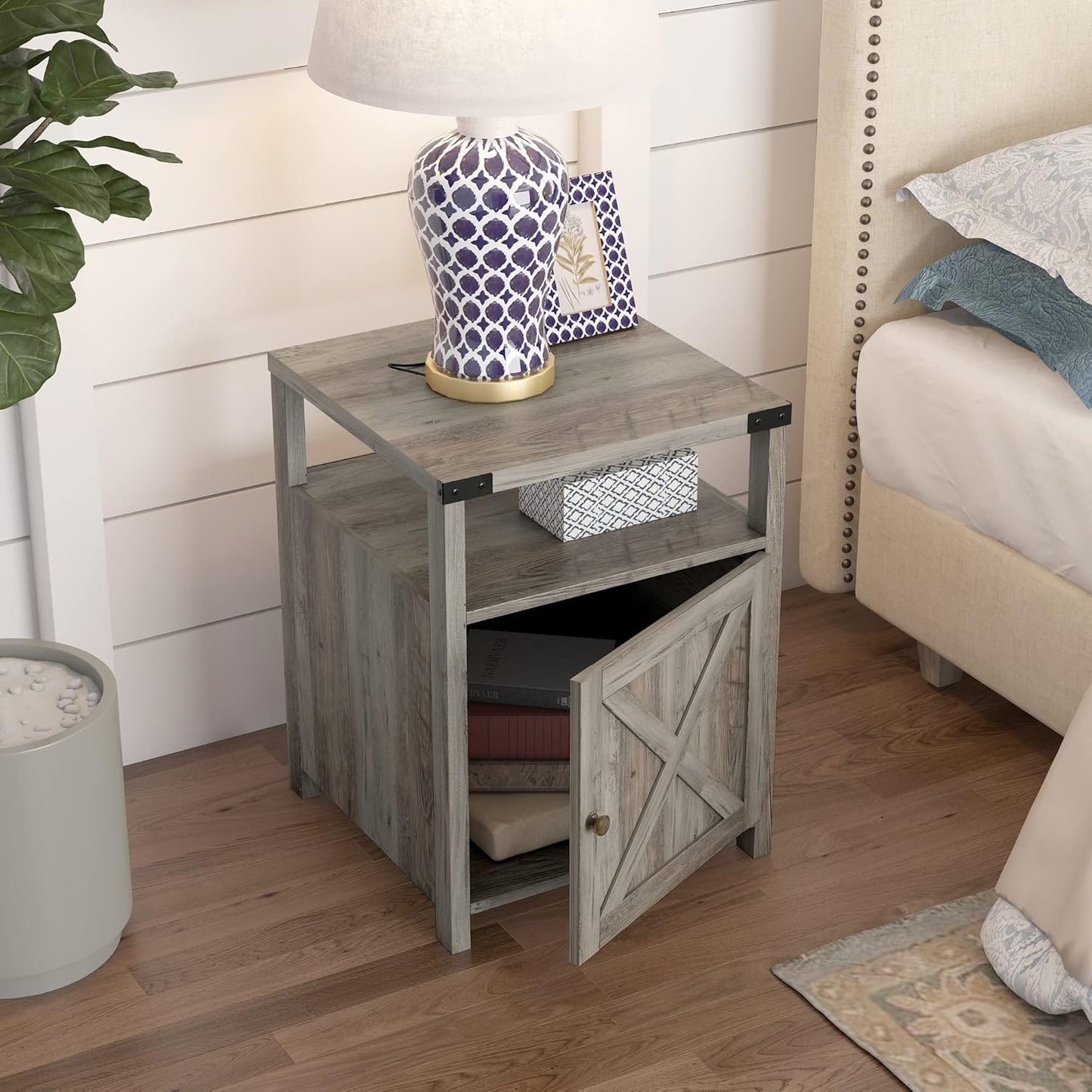 HOSEOKA Farmhouse Nightstand Set of 2 with Charging Station, Rustic End Table Bedroom with Storage Living Room Side Table Dark Oak Night Stand Industrial Bedside Bed Table with USB Ports and Outlets