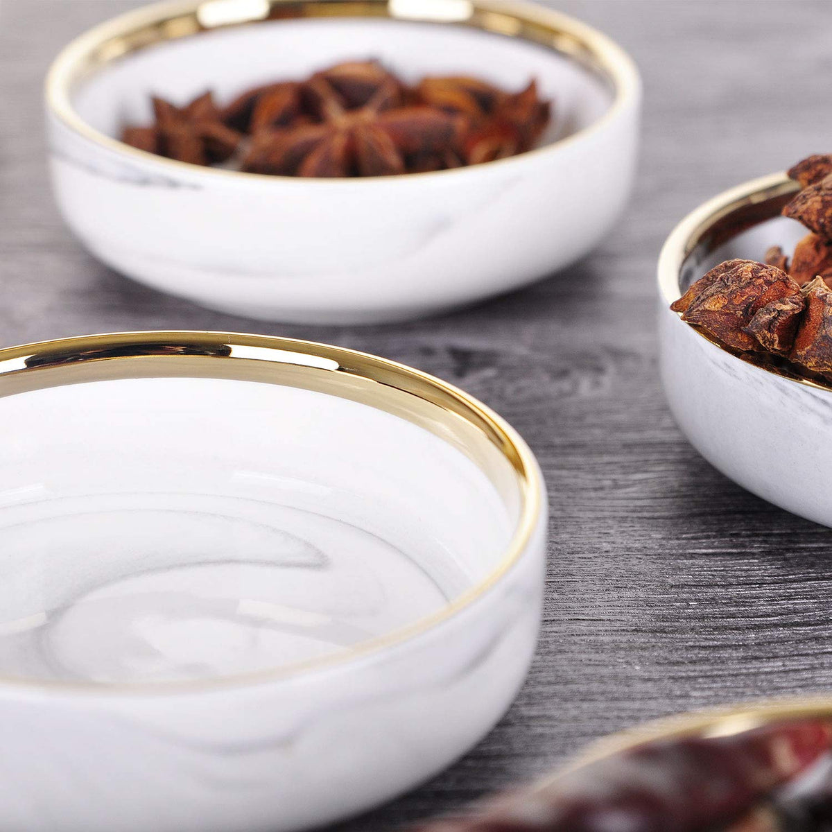 VanEnjoy 3.5 inches Marble Porcelain Side Dish Bowl Seasoning Dishes Soy Dipping Sauce Dishes-Set of 4, White with Gold Rim