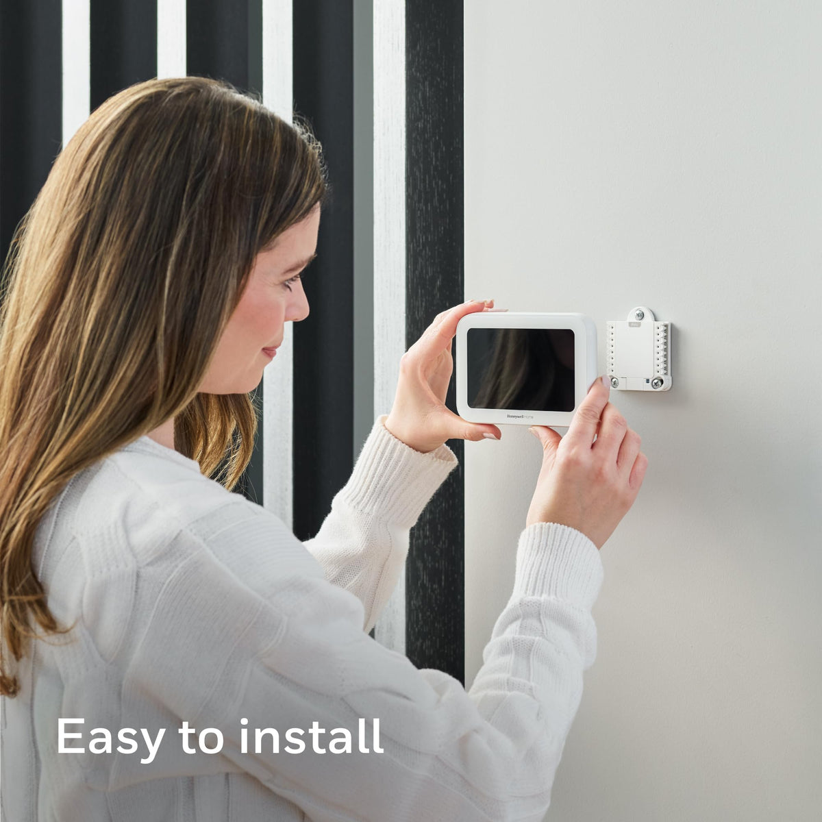 Honeywell Home X8S Smart Thermostat with Room Sensor, Video Doorbell Compatibility, IAQ Control, and Customizable Touchscreen Display, White