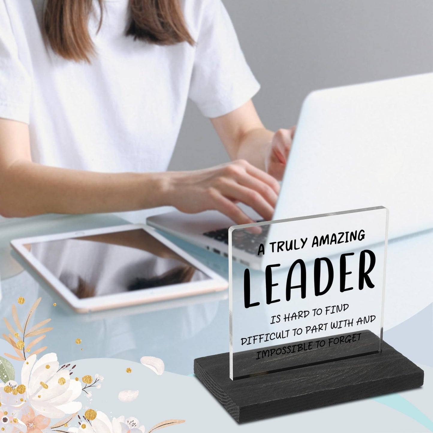 GBA62 Leader Appreciation Gifts for Women - Inspirational Manager Boss Mentor Director Signs for Home Office Cubicle Desk Shelf Table Decor