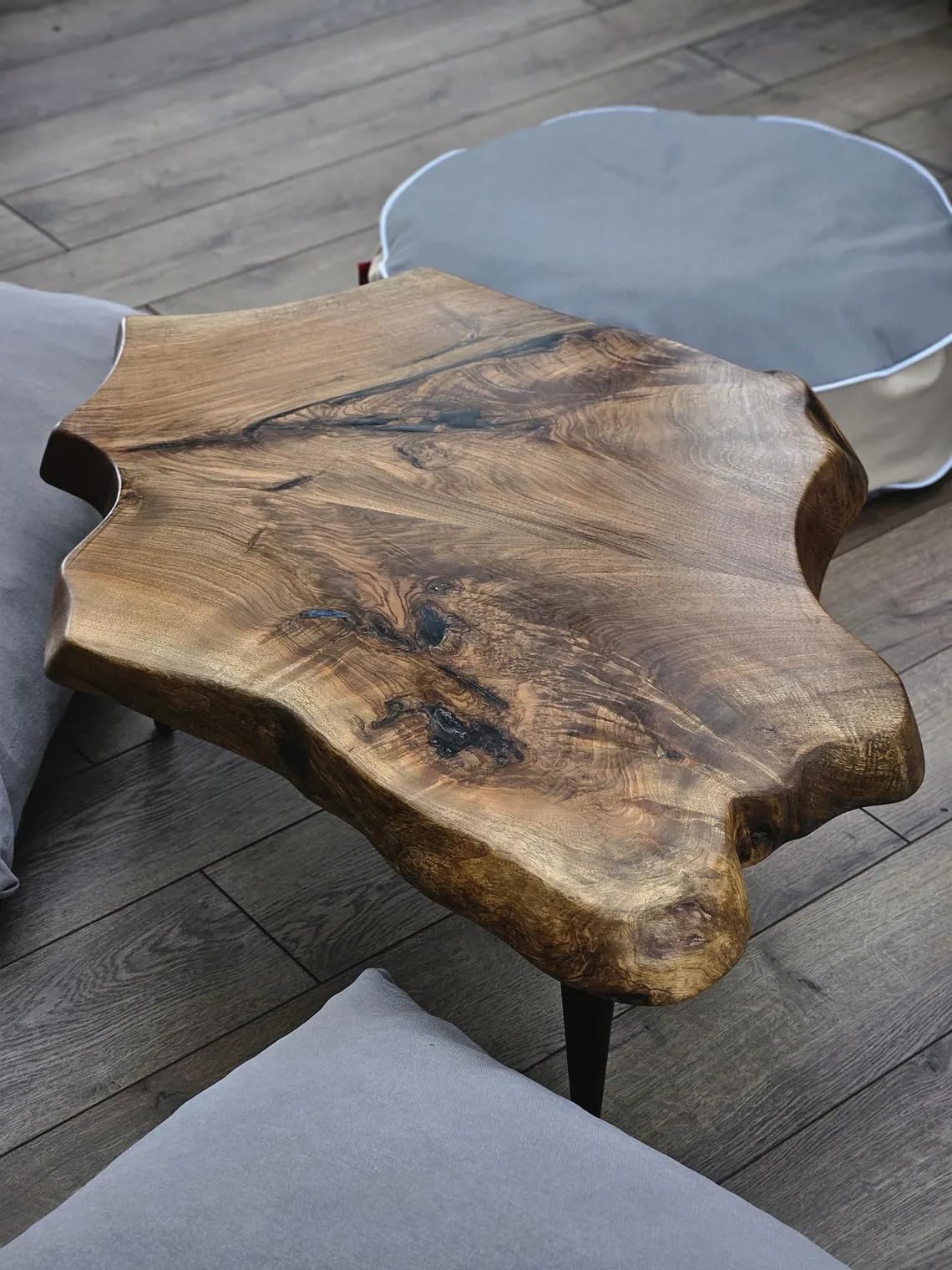 RESINHOMEFURNITURE Handcrafted Live Edge Round Coffee Table Dining Table Hallway Table Office Table Counter Table Center Table Side/End Table Bedside Table Home Décor (30" Inches Tall, 36 x 36 Inches)