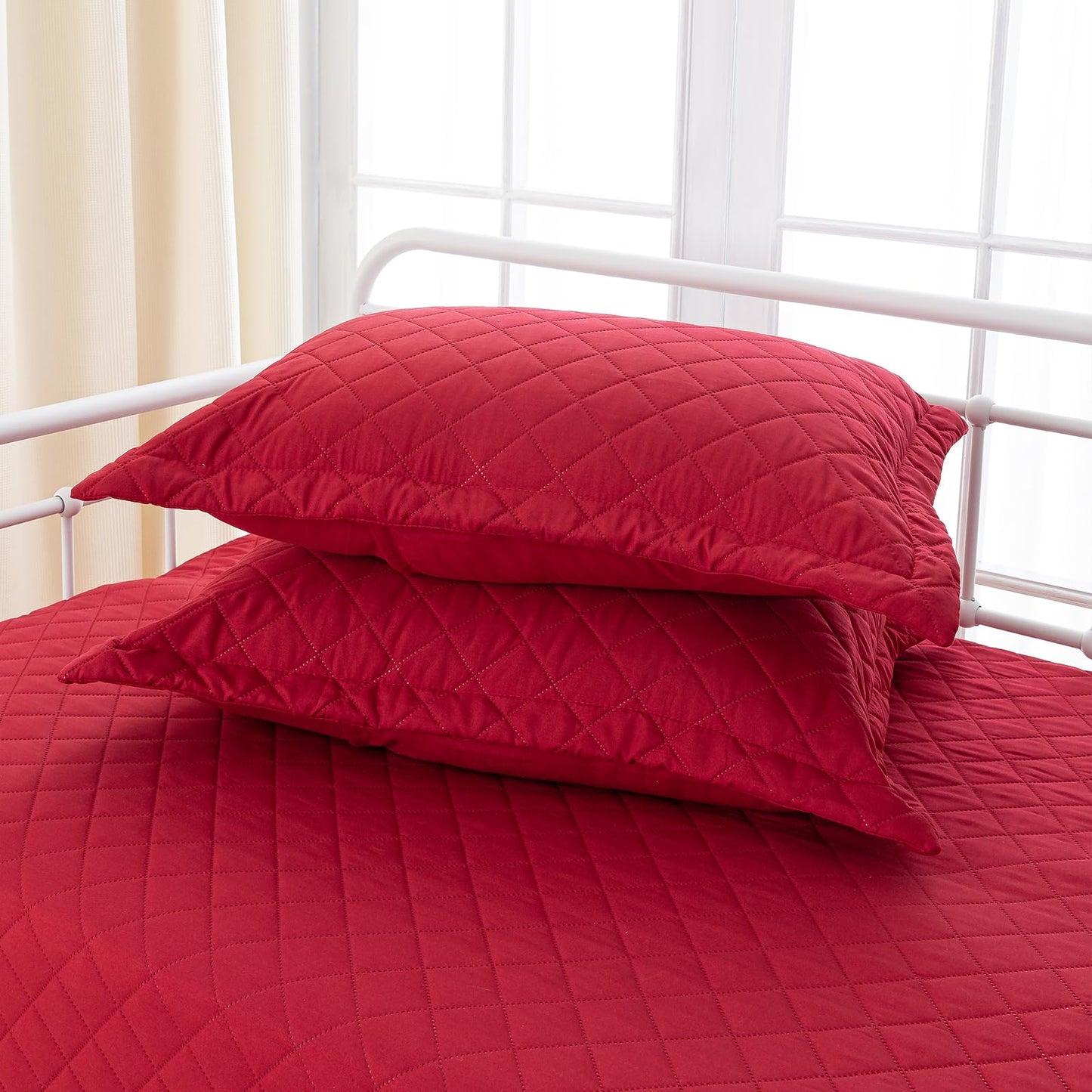 TieyaChkis 5 Piece Daybed Cover Set Twin Daybed Bedding Sets for All Season Lightweight Daybed Comforter with Matching Shams&Decorative Pillows, Double Sided-Quilting Day Bed Cover,39"x75",Red