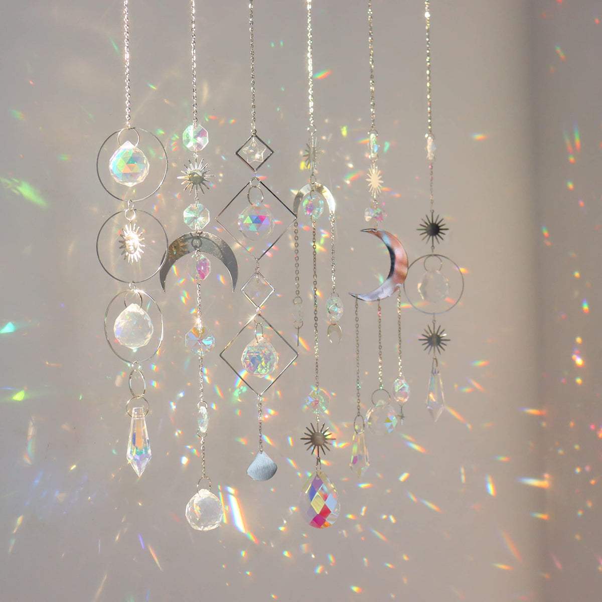 6Pieces Crystal Suncatchers for Window Hanging Sun Catcher with Chain Rainbow Maker Crystal Prisms Decor for Home Garden Party Wedding Ornament Gift Mother Daughter