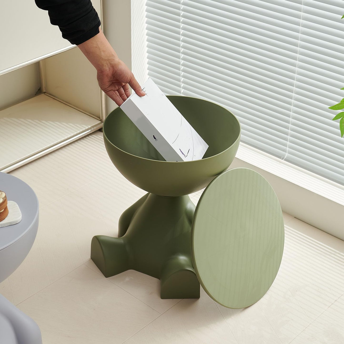 Side Table, Circle Coffee Tables, Sofa Table Nightstand, Small End Tables Accent Balcony Office, Modern Bedside Home Decor for Living Room, Bedroom, Small Spaces, Easy Assembly (Green)