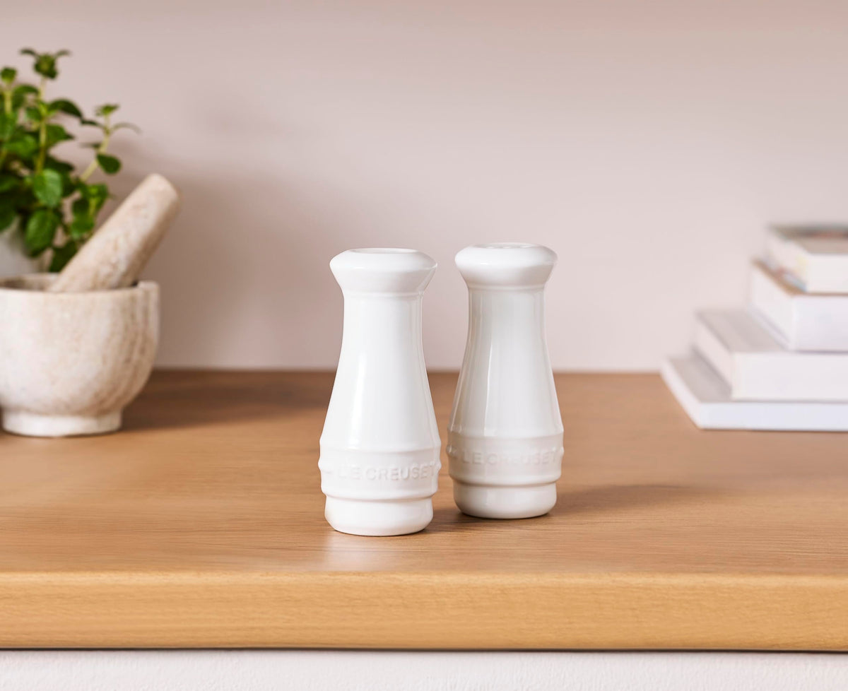 Le Creuset, Salt and Pepper Shaker Set of 2 - White