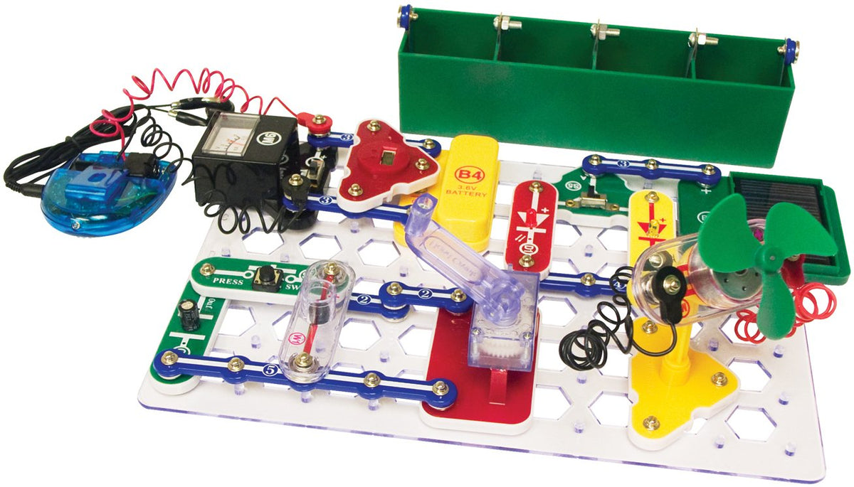 Snap Circuits Green Alternative Energy Electronics Exploration Kit | Over 125 STEM Projects | Full Color Project Manual | 40 Parts | STEM Educational Toys for Kids 8+