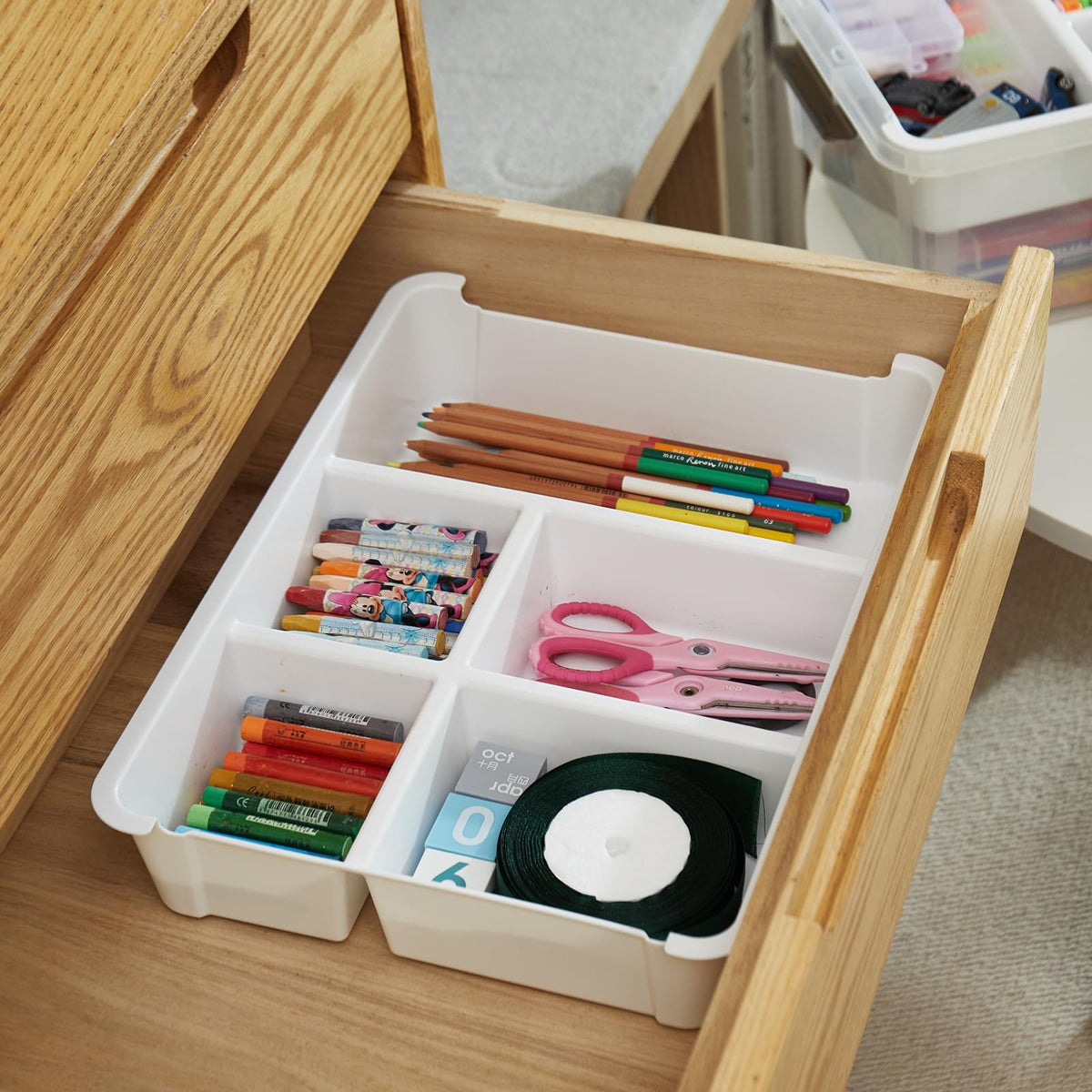 MACOPRO 17 QT Plastic Storage Box with Removable Tray, Bins with Lids, Clear Storage Container for Craft Organization, Beads, Tools, Sewing, and Playdoh, Art Supply Organizer (White, 1Pack-17QT)