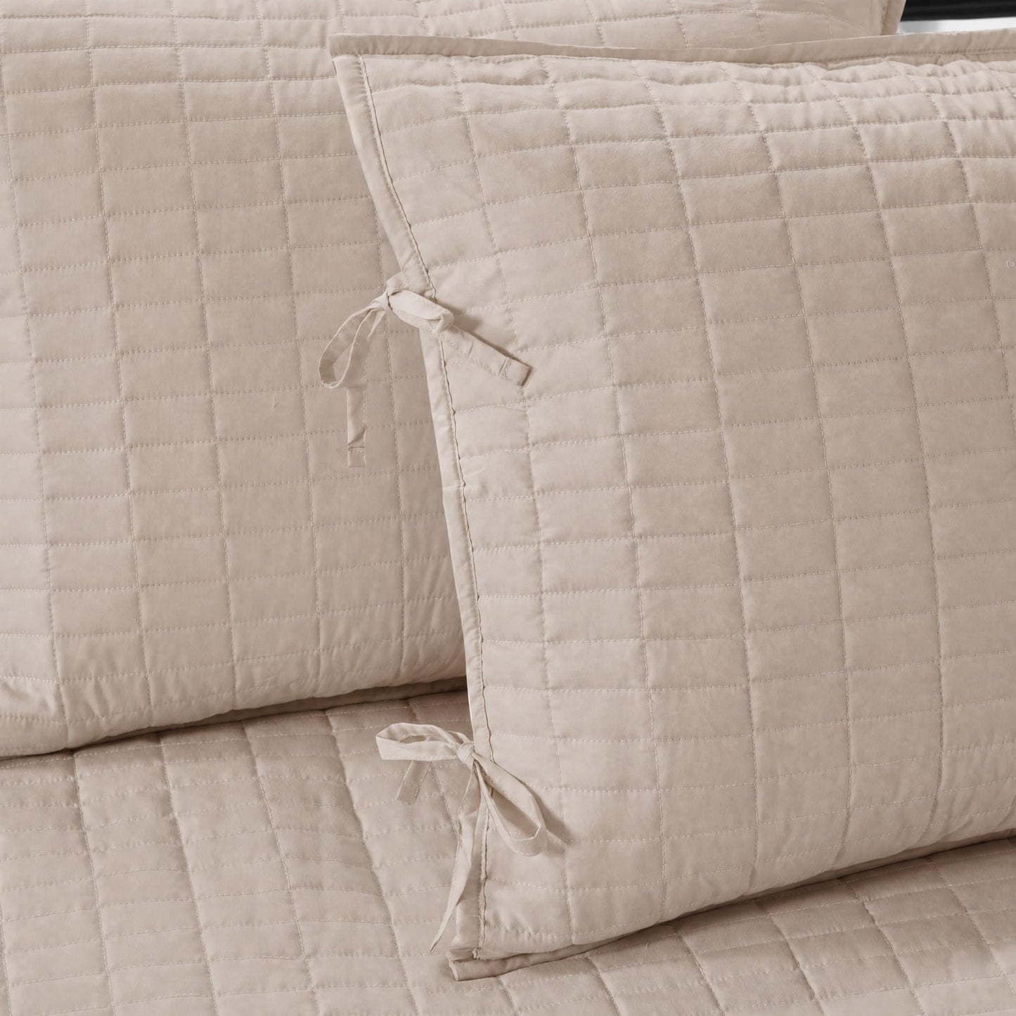 Comfort Spaces Daybed Cover - Luxe Double Sided-Quilting, All Season Cozy Bedding with Bedskirt, Matching Shams, Kienna Blush 75"x39" 5 Piece