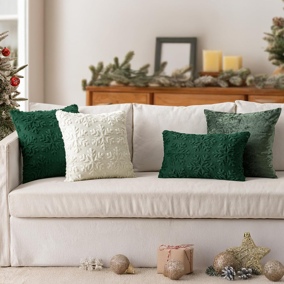 MIULEE Christmas Cream White Throw Pillow Covers Snowflakes Decorative 16×16 Inch Faux Wool Winter Festival Couch Pillow Covers Set of 2 Farmhouse Holiday Home Decors for Sofa Livingroom Bed
