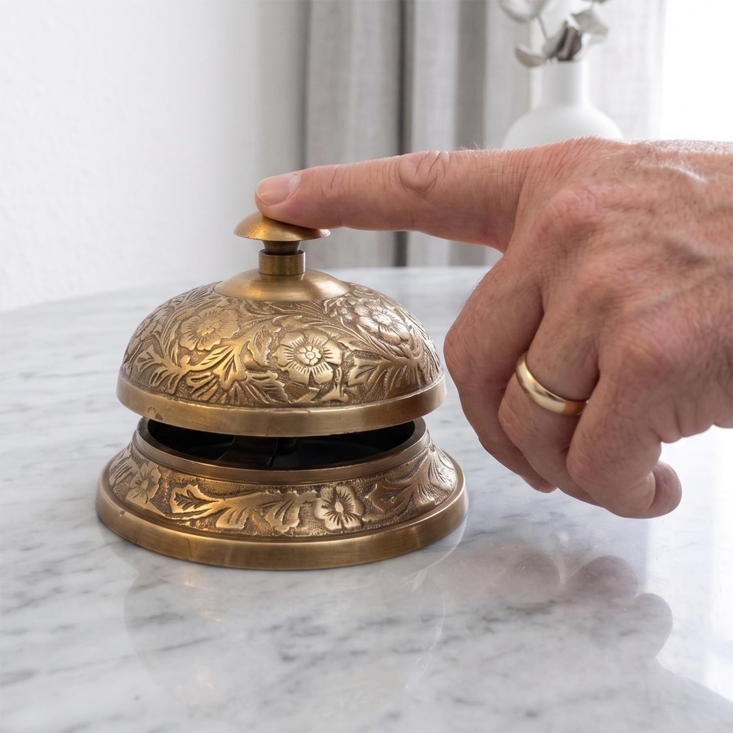 Antique Brass Desktop Bell – Vintage Style Service Desk Bell – Classic Counter Call Bell for Reception, Hotel, Office, Restaurant