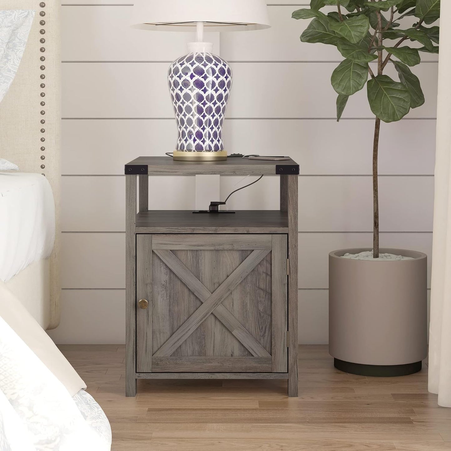 HOSEOKA Farmhouse Nightstand Set of 2 with Charging Station, Rustic End Table Bedroom with Storage Living Room Side Table Dark Oak Night Stand Industrial Bedside Bed Table with USB Ports and Outlets