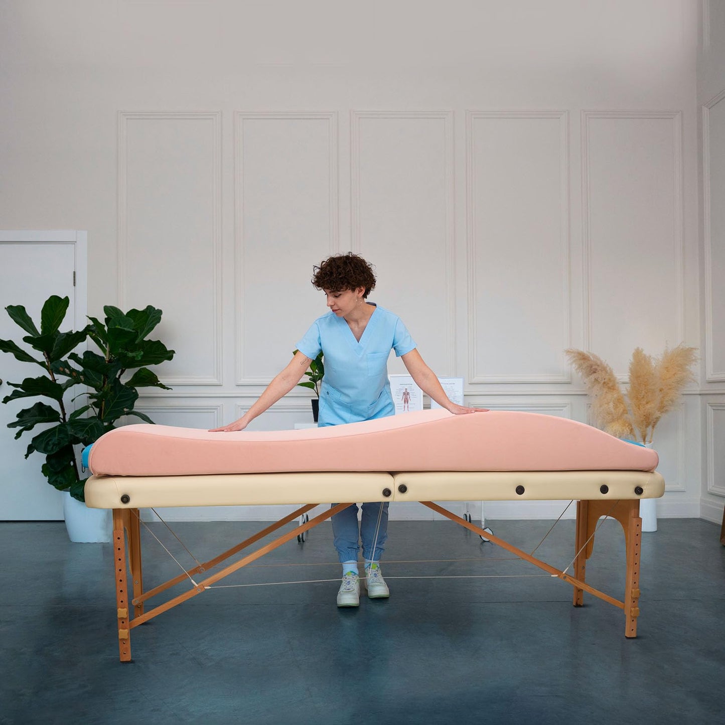 Lash Bed Topper for Massage Table, Ergonomic Curvy Esthetician Mattress Topper Crafted High Density Foam, Beauty Salon Massage Bed Pad with Removable & Washable Cover, Eyelash/Spa/Wax/Facial-Pink