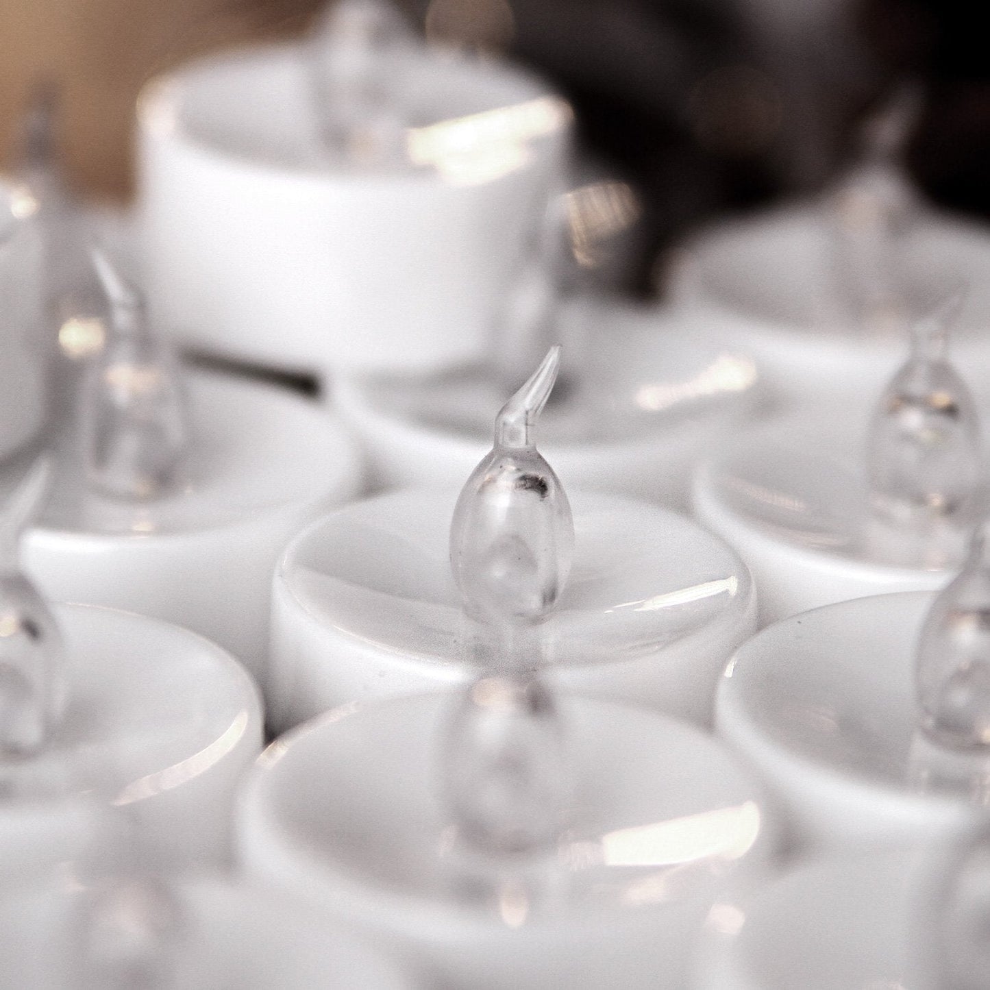 AGPTEK Timer Tea Lights,24 Pack Flameless Timer LED Candles Battery-Operated Tealight Candles No Flicker Long Lasting Tealight with Auto On/Off for Wedding Holiday Party Home Decoration (Cool White)
