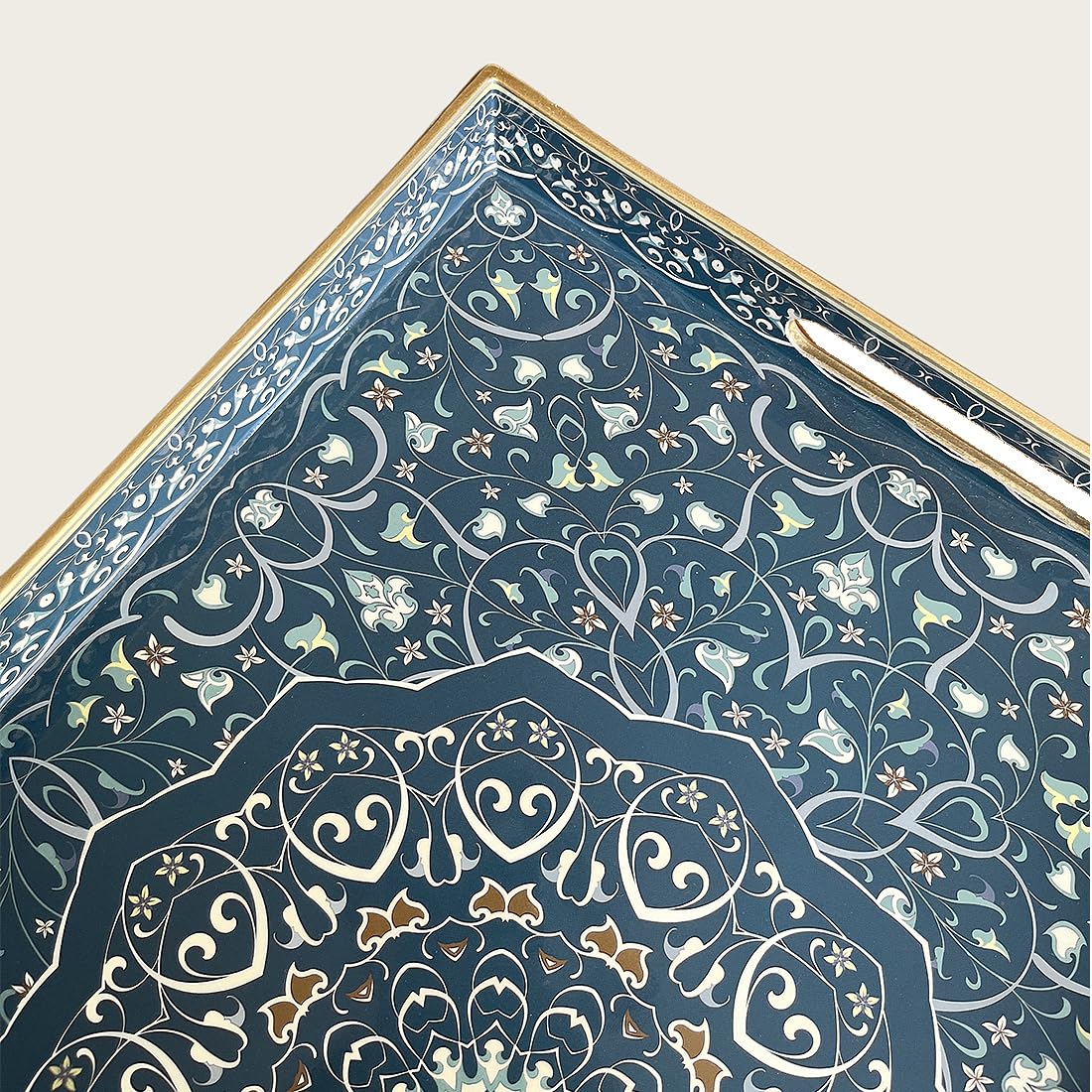Umisriro Decorative Tray, Blue Serving Tray with Handles, Ottoman Trays, Plastic Coffee Table Tray for Living Room, Bathroom, Kitchen, Decor, 15.7”*11.8”