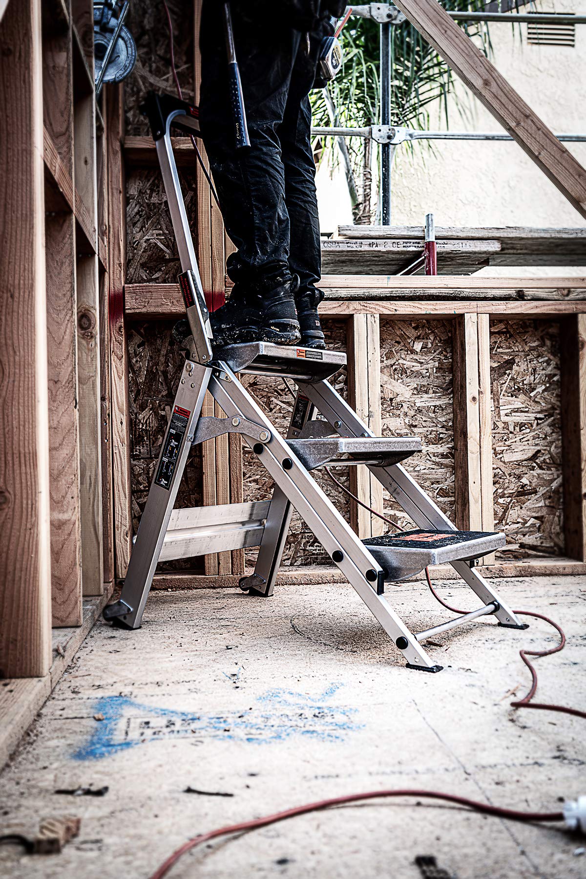 Little Giant Ladders, Safety Step, 3-Step, 3 Foot, Step Stool, Aluminum, Type 1A, 300 lbs Weight Rating, (10310BA)