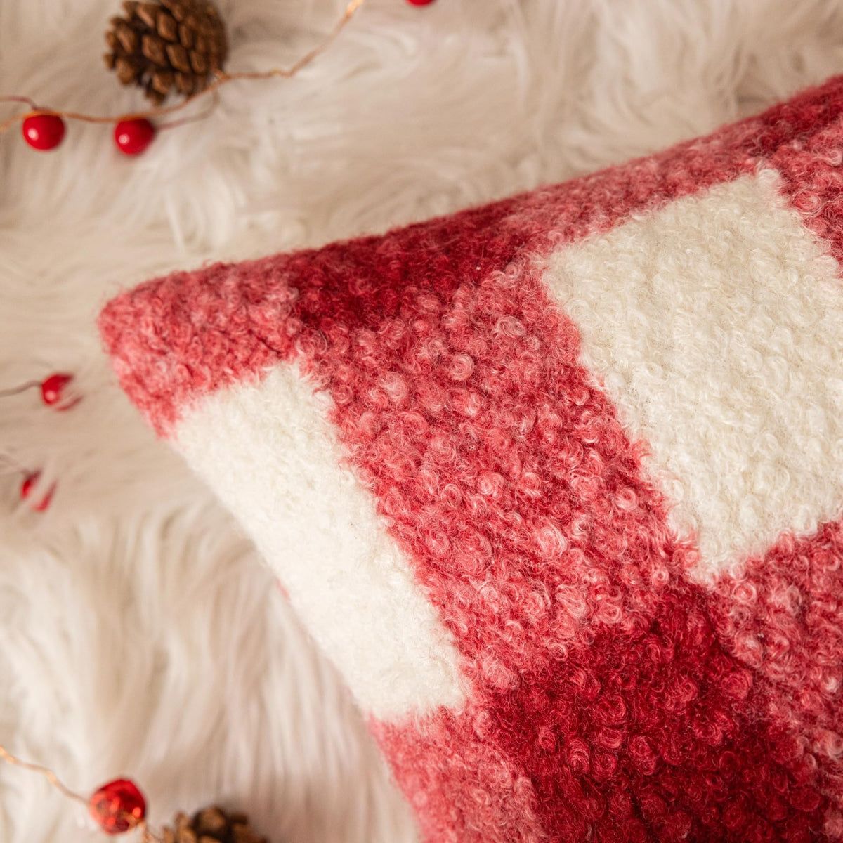 AQOTHES Red White Plaid Christmas Throw Pillow Covers 18x18 Inch Set of 2, Boucle Decorative Pillow Covers,Cozy Fluffy Home Living Room Farmhouse Decor for Sofa Couch Bed