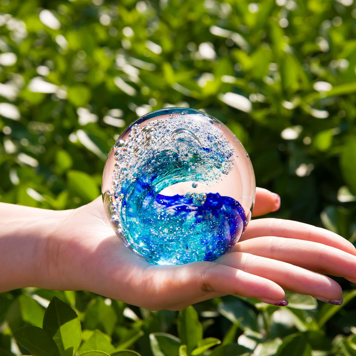 XLSJGYP Crystal Ball Blown sea Glass Art Ornament Collectible Blue Waves Paperweight Figurines Spere Statues for Home Office Decor a Gift for Ocean Lovers Perfect for Men Women (Blue-Crystal Ball)