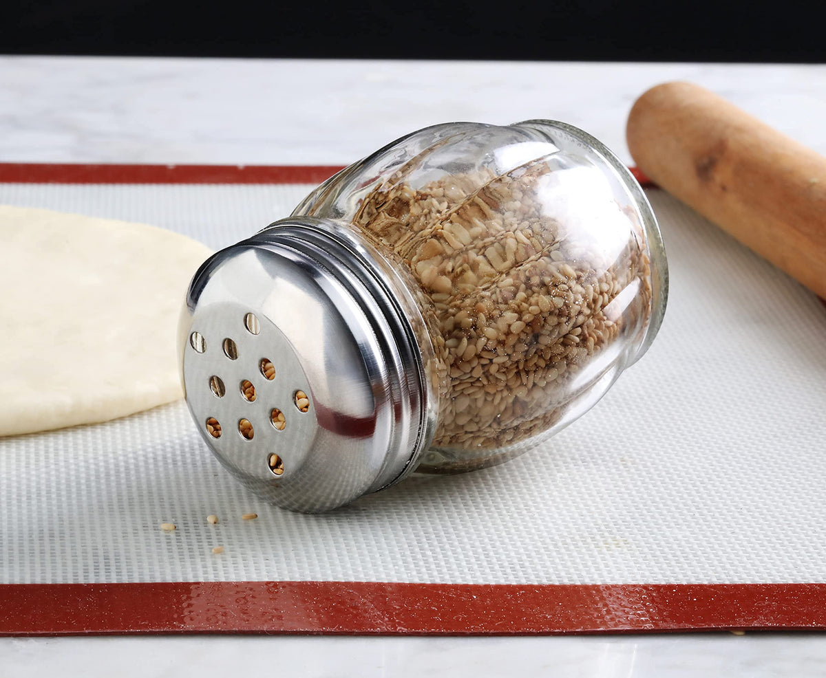 New Star Foodservice Glass Swirl Cheese & Crushed Red Pepper Shaker with Stainless Steel Perforated Top, 6-Ounce, Set of 12