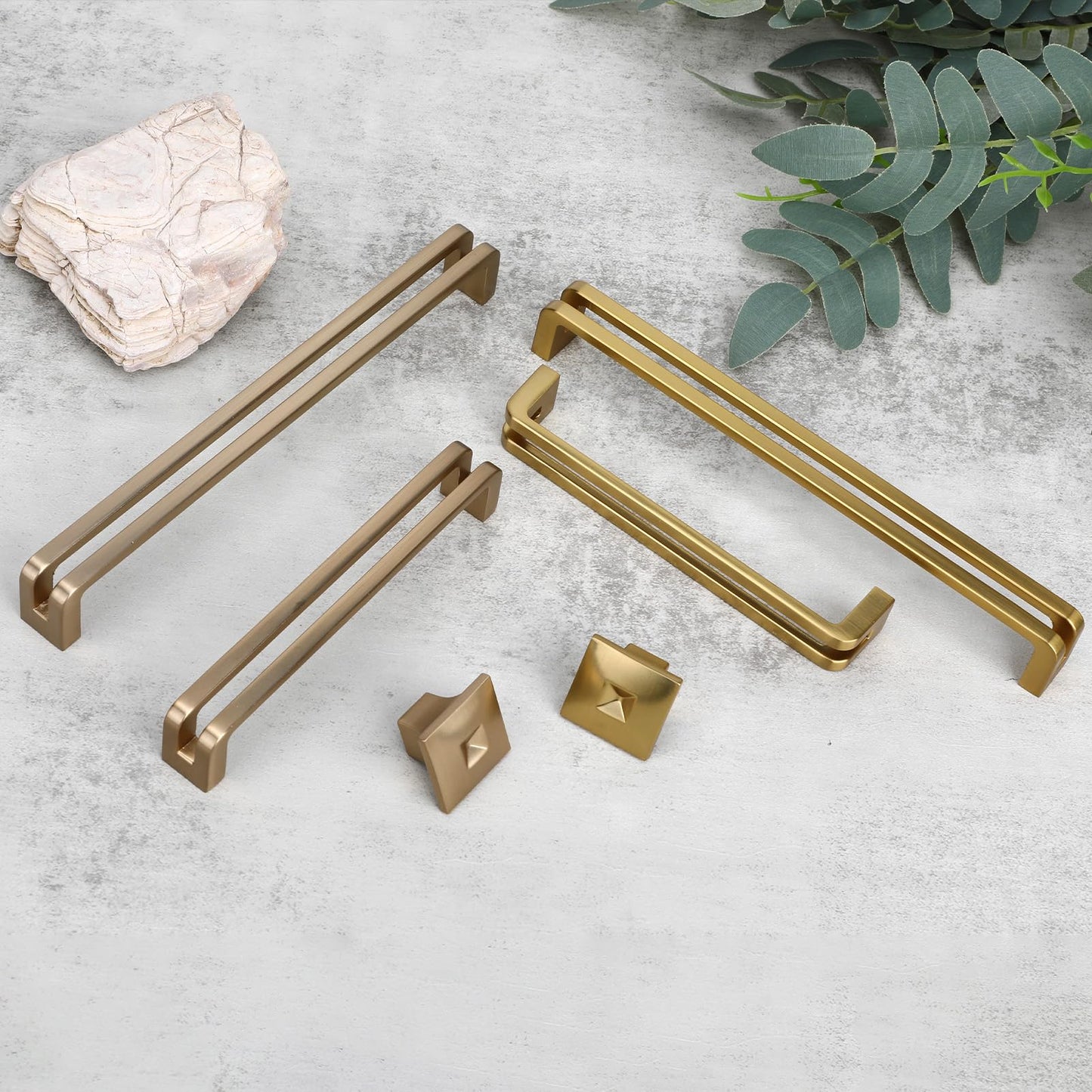 Vicycmc 10 Inch(256mm) Hole Center Champagne Bronze Zinc Alloy Solid Cabinet Pulls,Dresser Cabinet Handles Luxury Cabinet Pull Hardware for Bedroom, Kitchen 6 Pack 7600