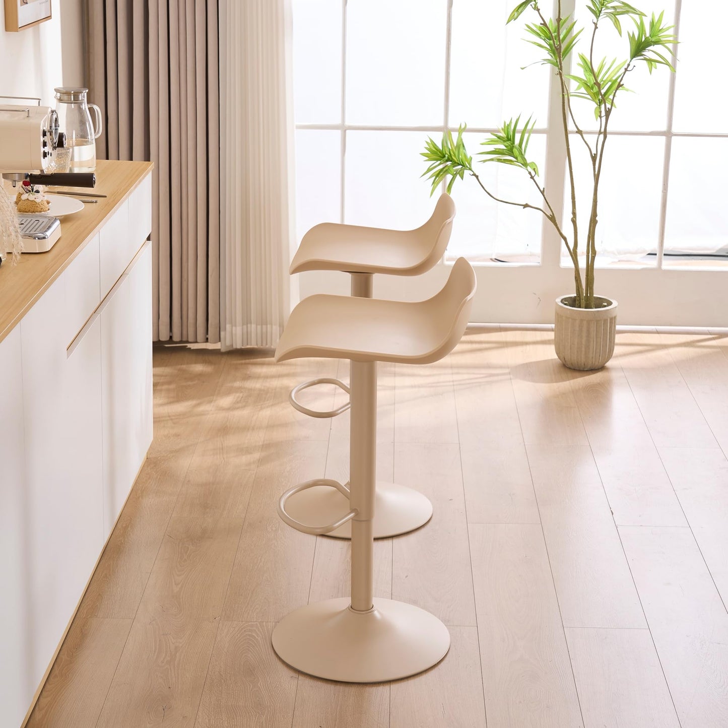 YOUNIKE Adjustable Height Bar Stools Set of 2 Plastic Swivel Barstool with Low Back Modern Kitchen Counter Island Bar Chairs for Breakfast Nook Cafe Bars Light Khaki