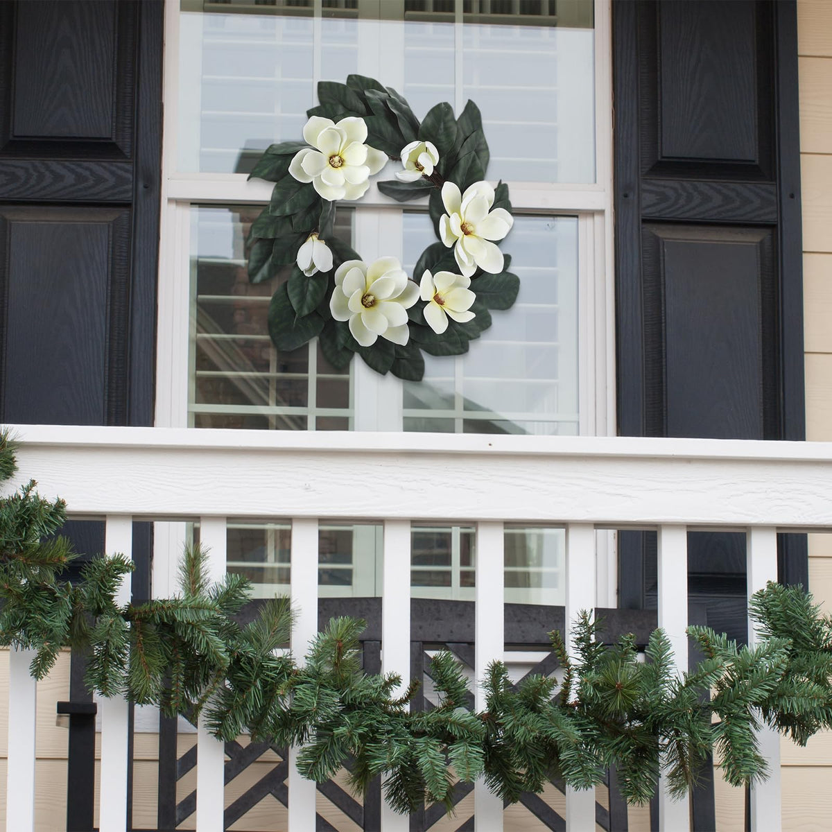 24 Inches Christmas Magnolia Wreath Artificial White Magnolia Christmas Decoration Farmhouse Greenery Wreath for Front Door Wall Home Window Holiday Outdoor Xmas Decor Entryway Patio Porch Garden