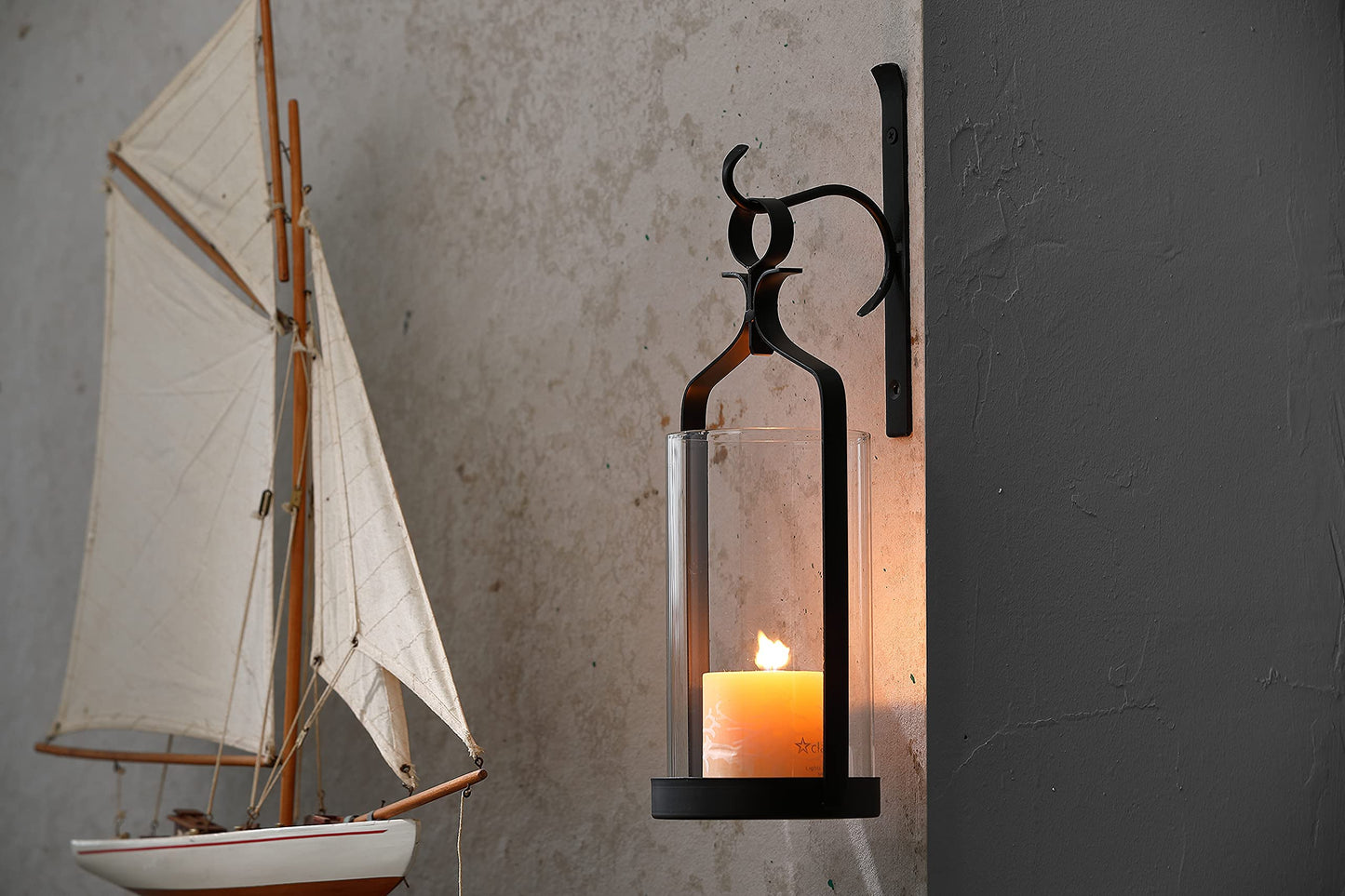 Souliron Hanging Hurricane Glass Wall Sconce Candle Holder Black Metal Wall Decorations HLJ15-291B