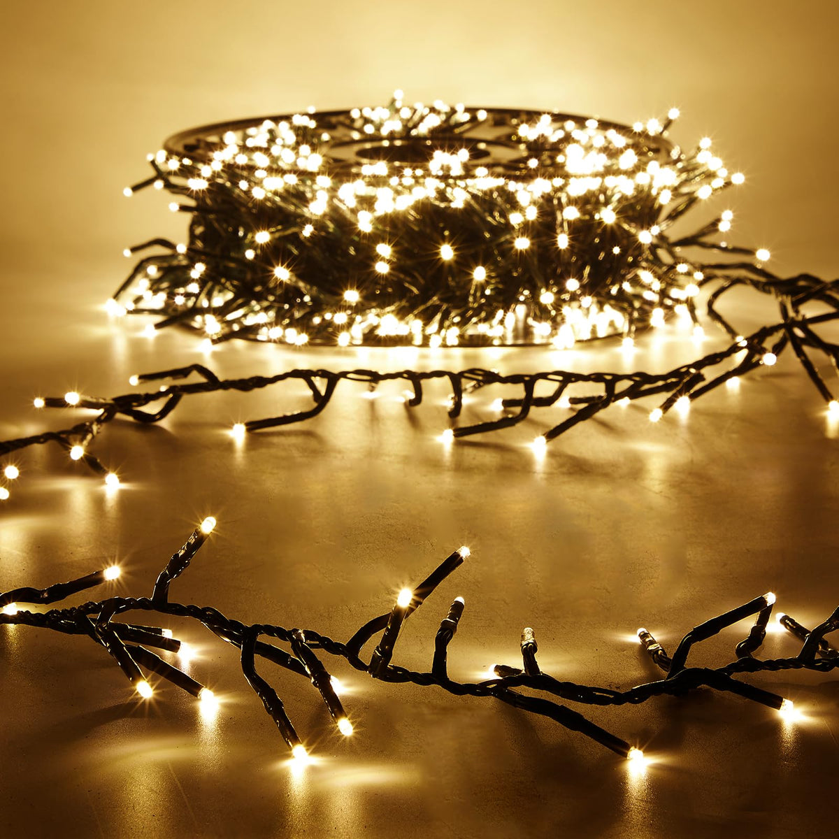 RiderVibe 82FT 1000LED Warm White Christmas Lights Outdoor with 8 Modes, IP44 Waterproof Plug in Christmas Tree Light Fairy String Lights for Christmas, Patio, Garden, Indoor Outdoor Decor