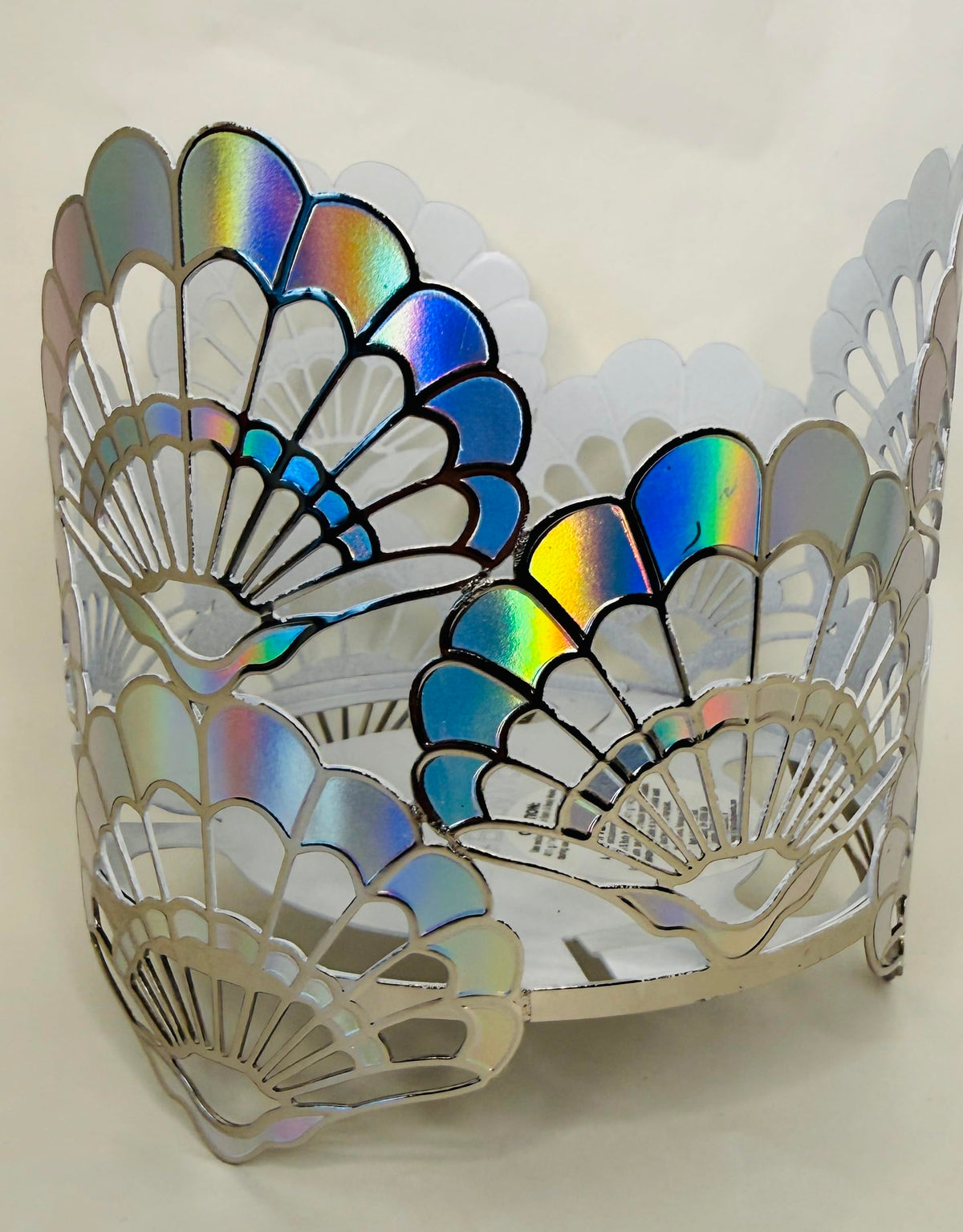 Bath and Body Works Opalescent Seashells 3-Wick Candle Holder