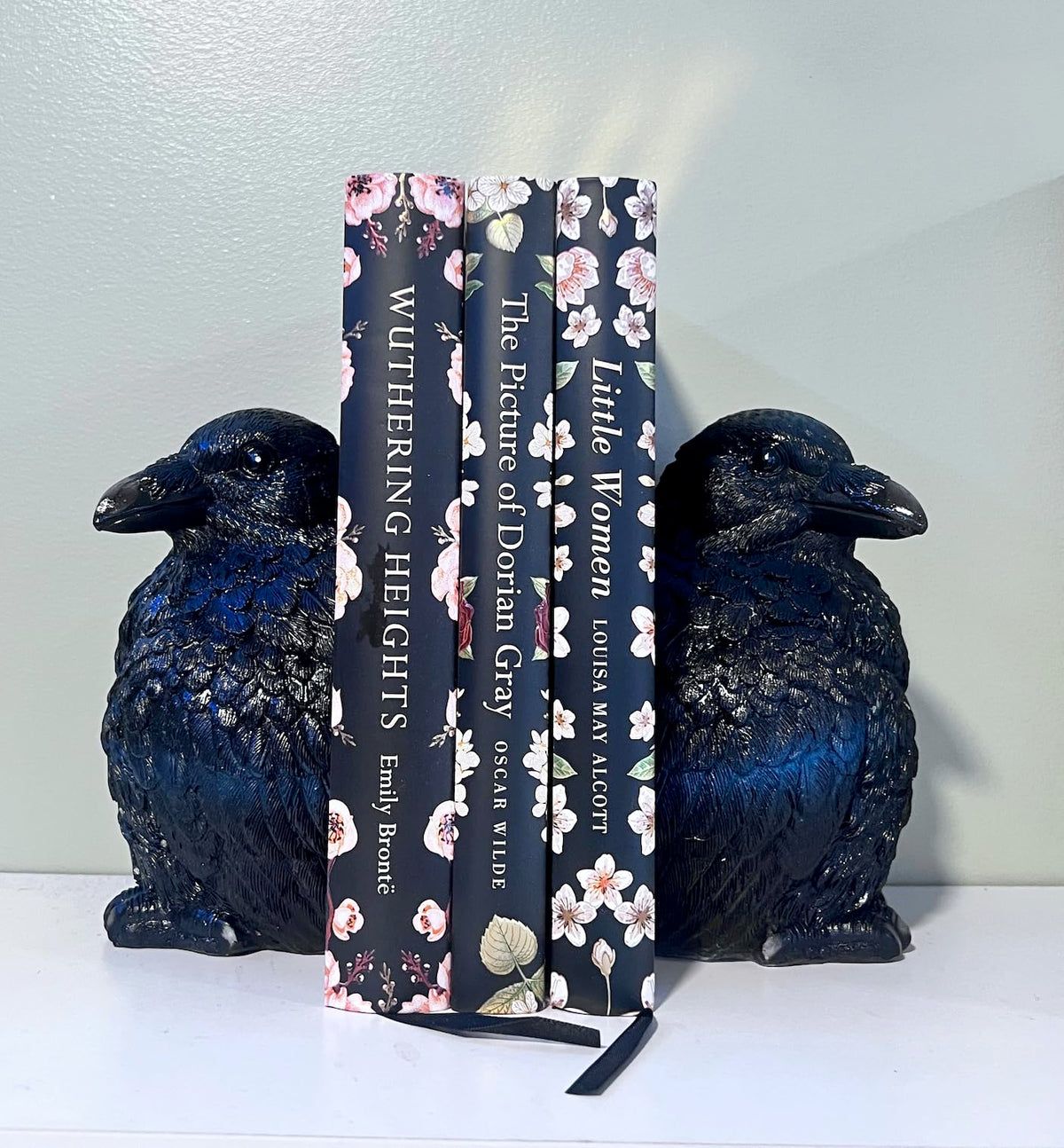 Streamline Imagined Raven Bookends Decor for Home