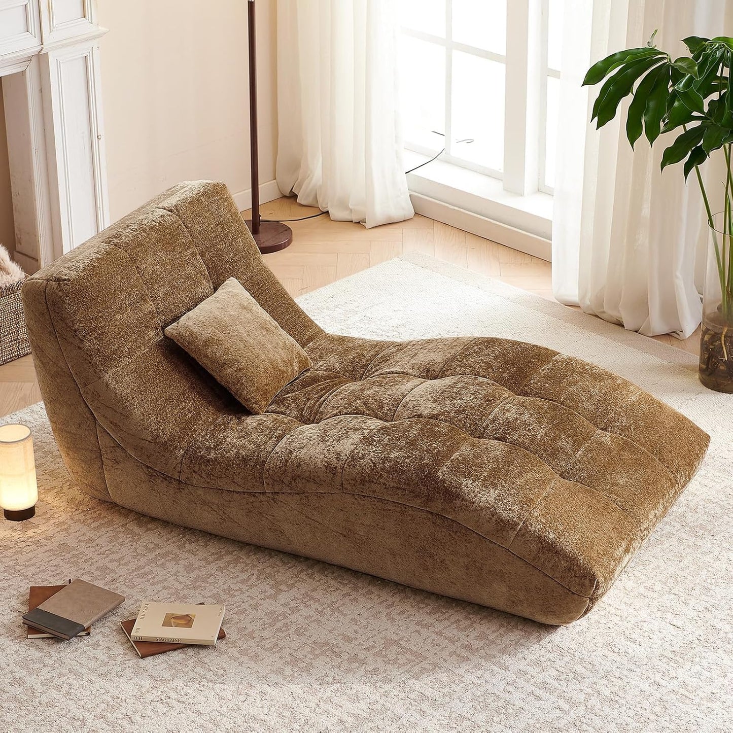 Huadeo Chaise Lounge Chair with Curved Back, Modern Upholstered Recliner Sofa, Tufted Accent Lounger Comfortable Lazy Chair for Bedroom, Apartment (Camel)