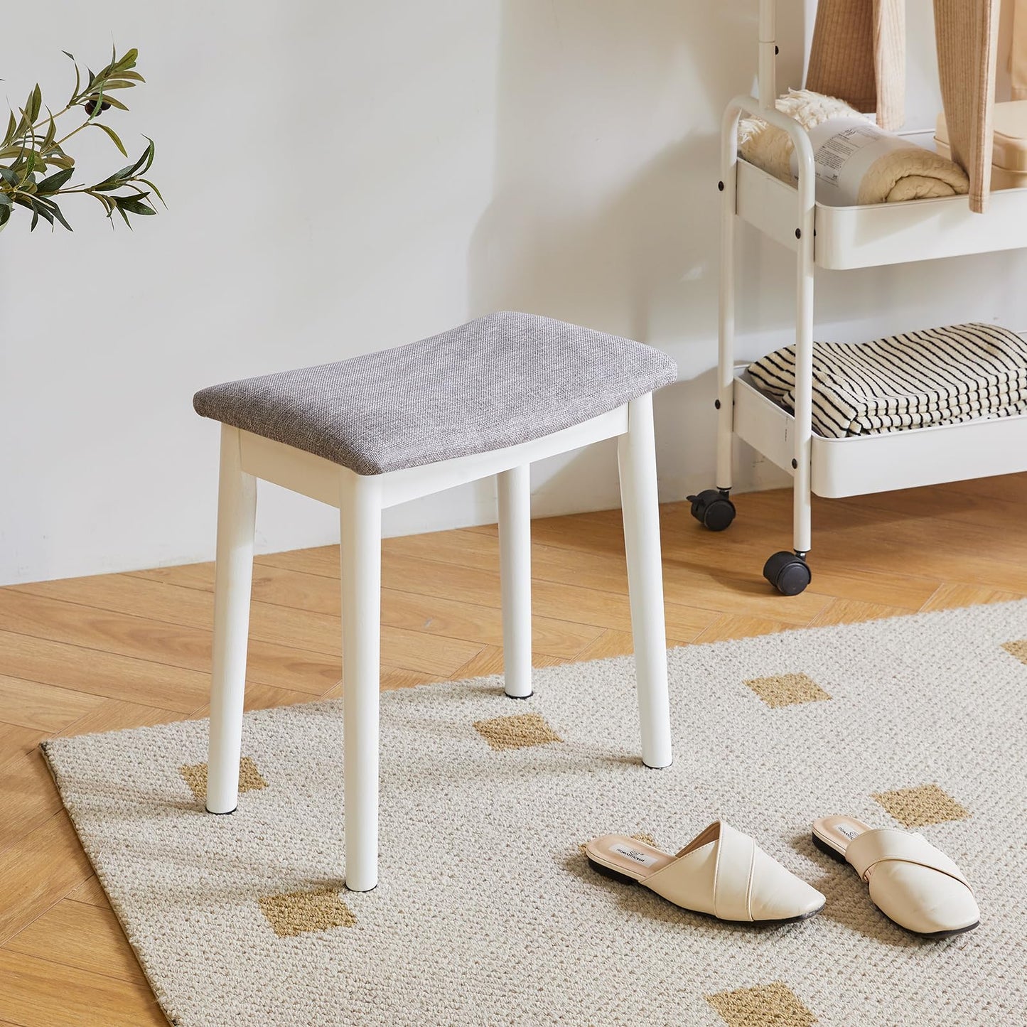 IBUYKE Saddle Cushion Vanity Stool Chair, Foot Rest Stool with Solid Wood Legs, Modern Vanity Bench Ottoman for Piano, Upholstered Seat for Bedroom, Entryway, White Legs&Light Gray WBD007WG
