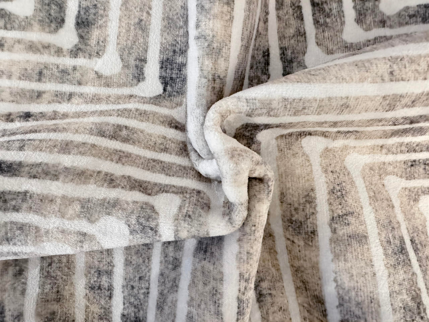 GLN Rugs Contemporary - Ephesus - Machine Washable Area Rug, Modern Washable, Non Slip, Low Pile Area Rug, Living Room, Bedroom, Kitchen Rug - Easy Clean (6' x 9' Lines Cream)
